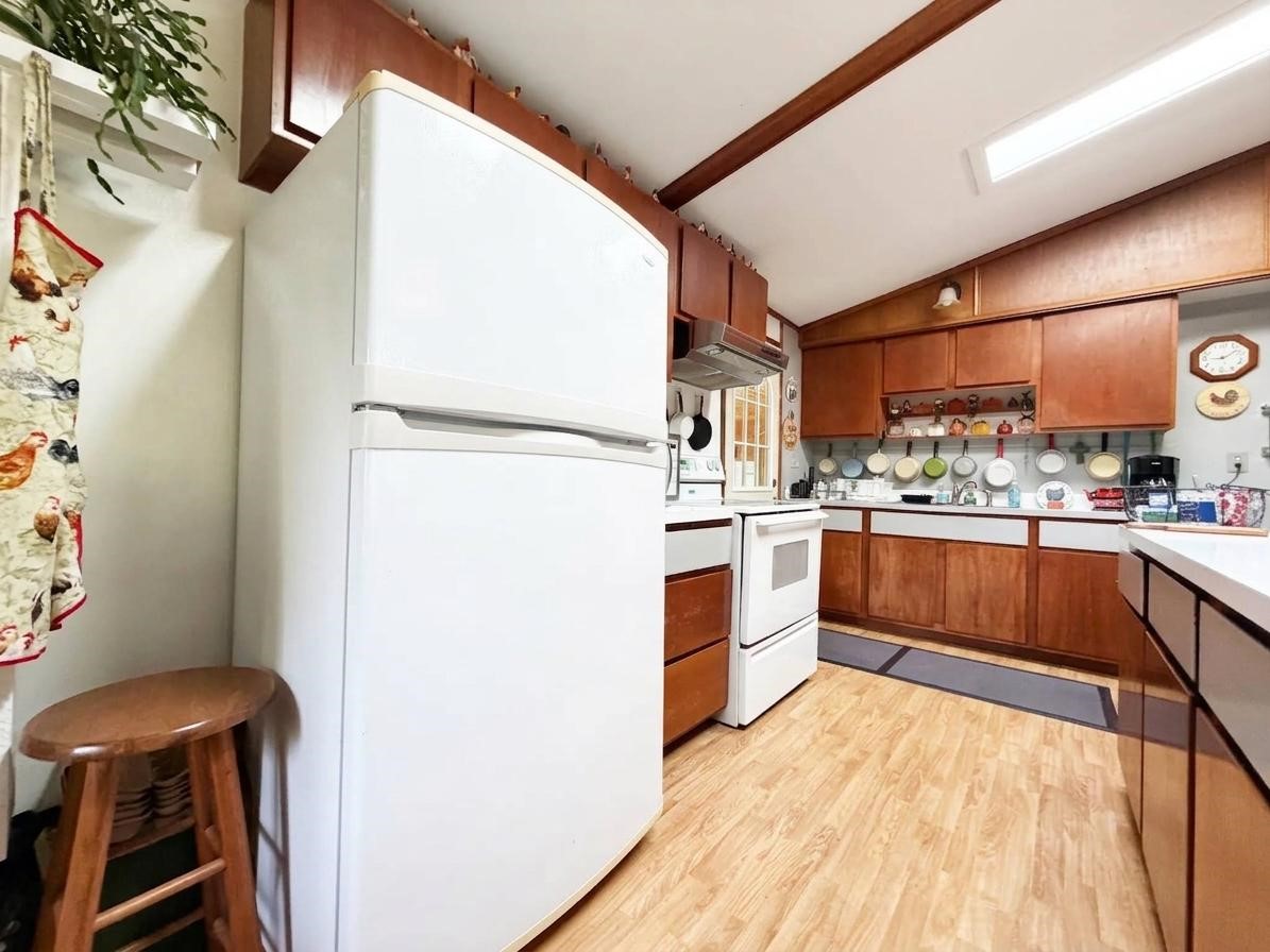1549 24 1/2 Street Property Photo 8