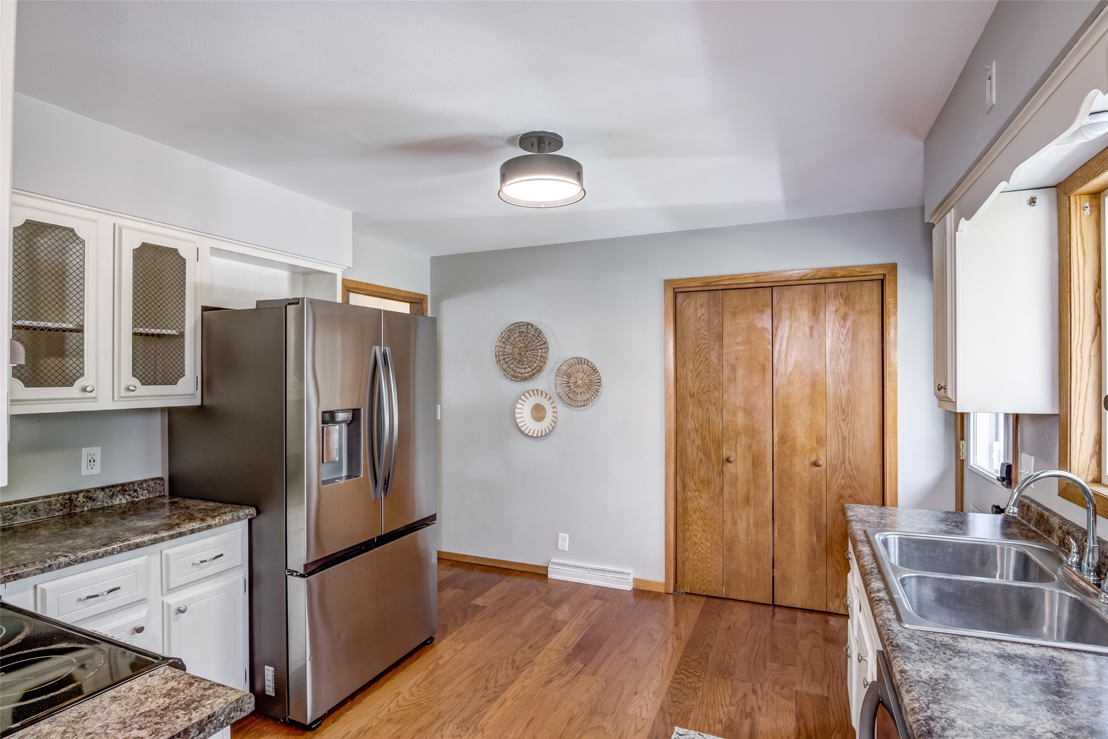 2915 Eisenhower Street Property Photo 10