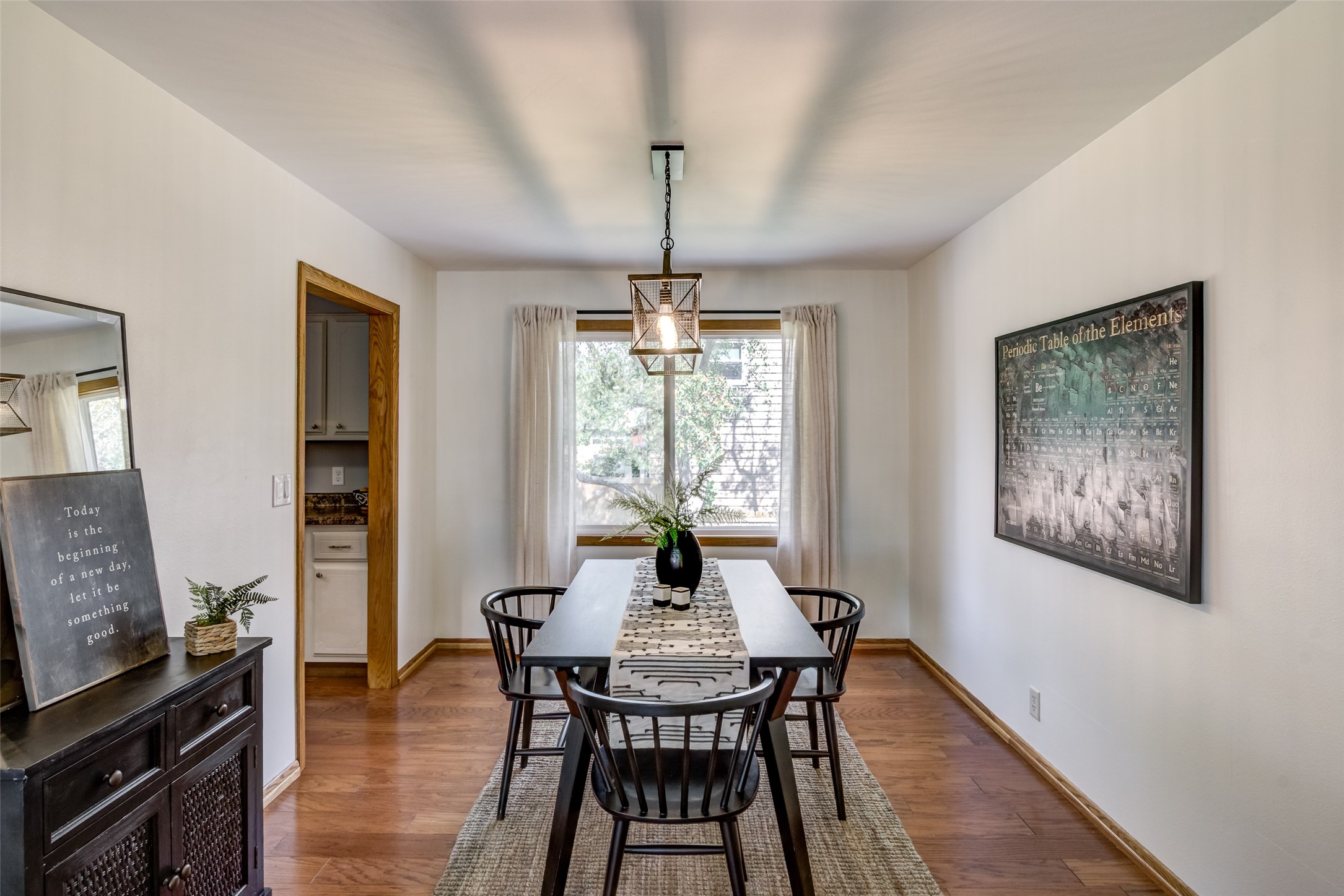 2915 Eisenhower Street Property Photo 12
