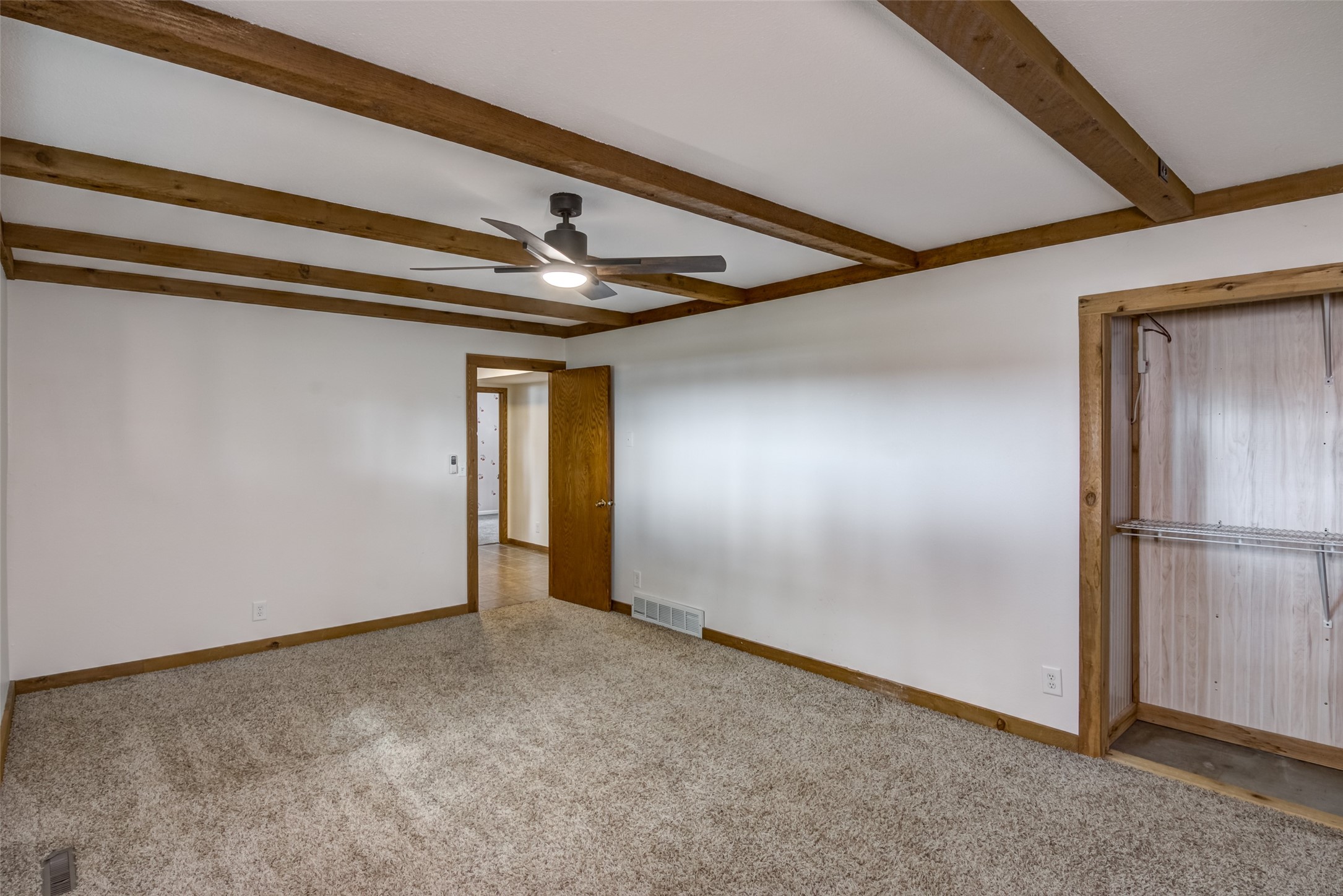 2915 Eisenhower Street Property Photo 24