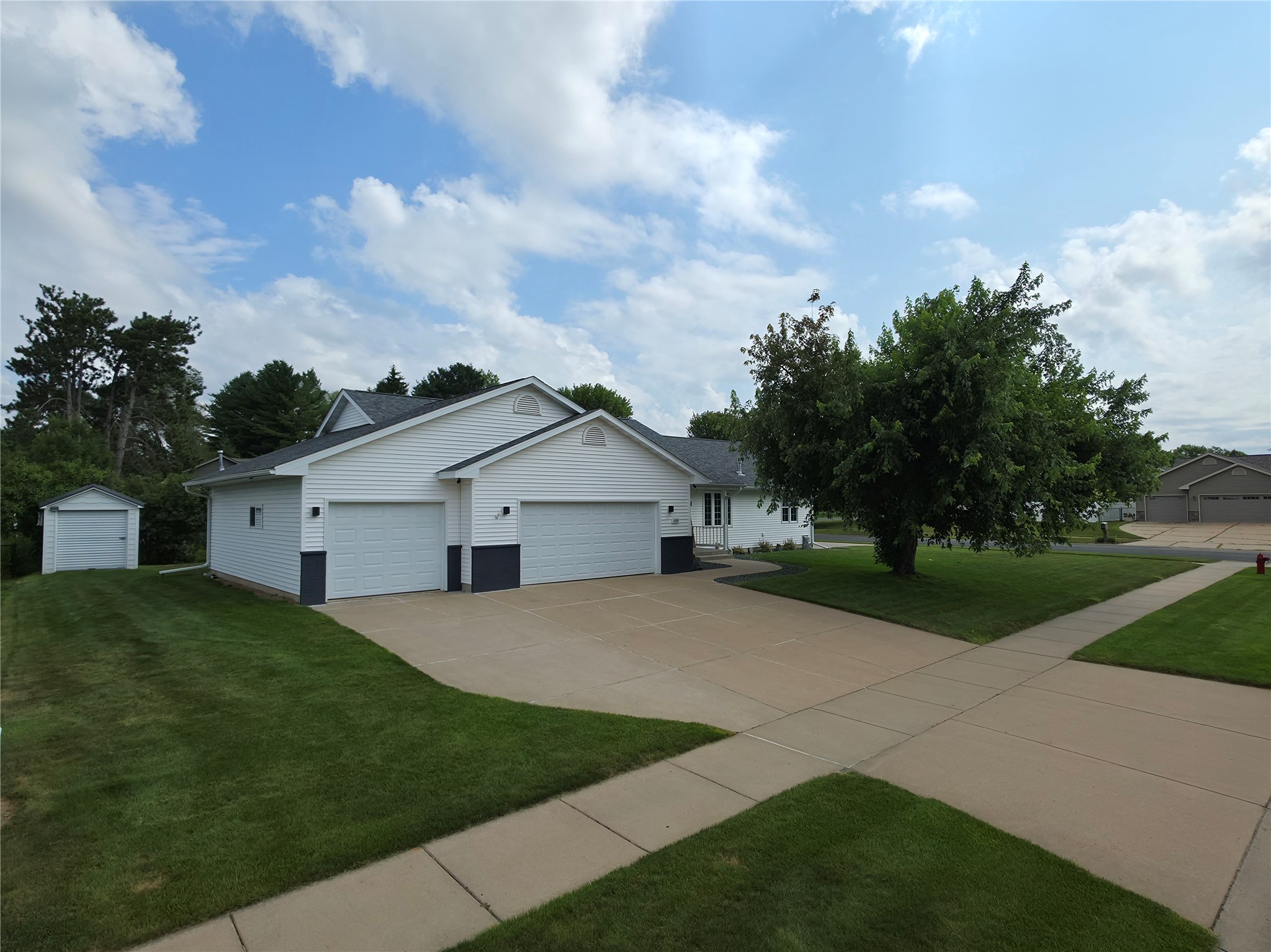 4508 Springfield Drive Property Photo 1