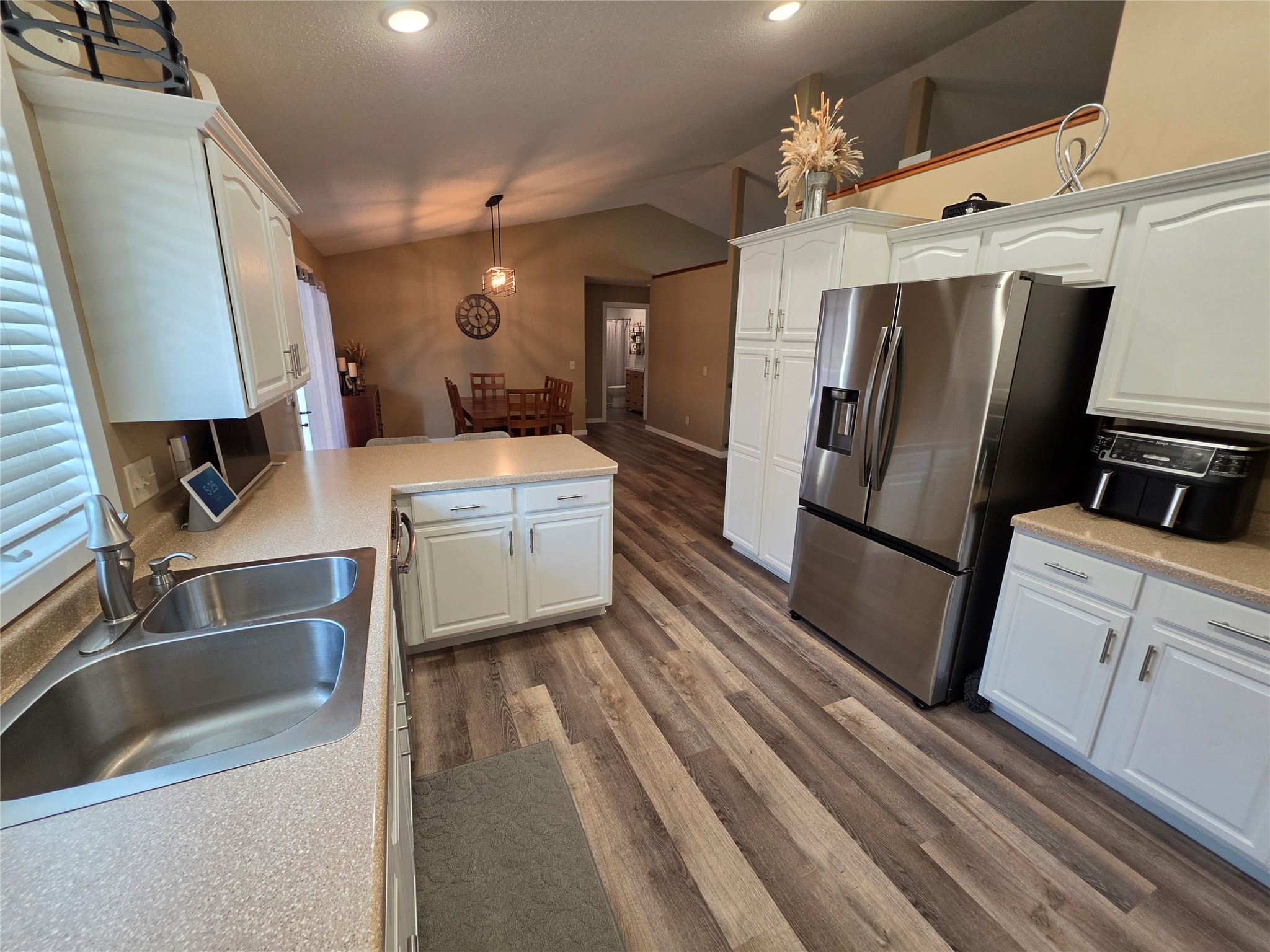 4508 Springfield Drive Property Photo 6