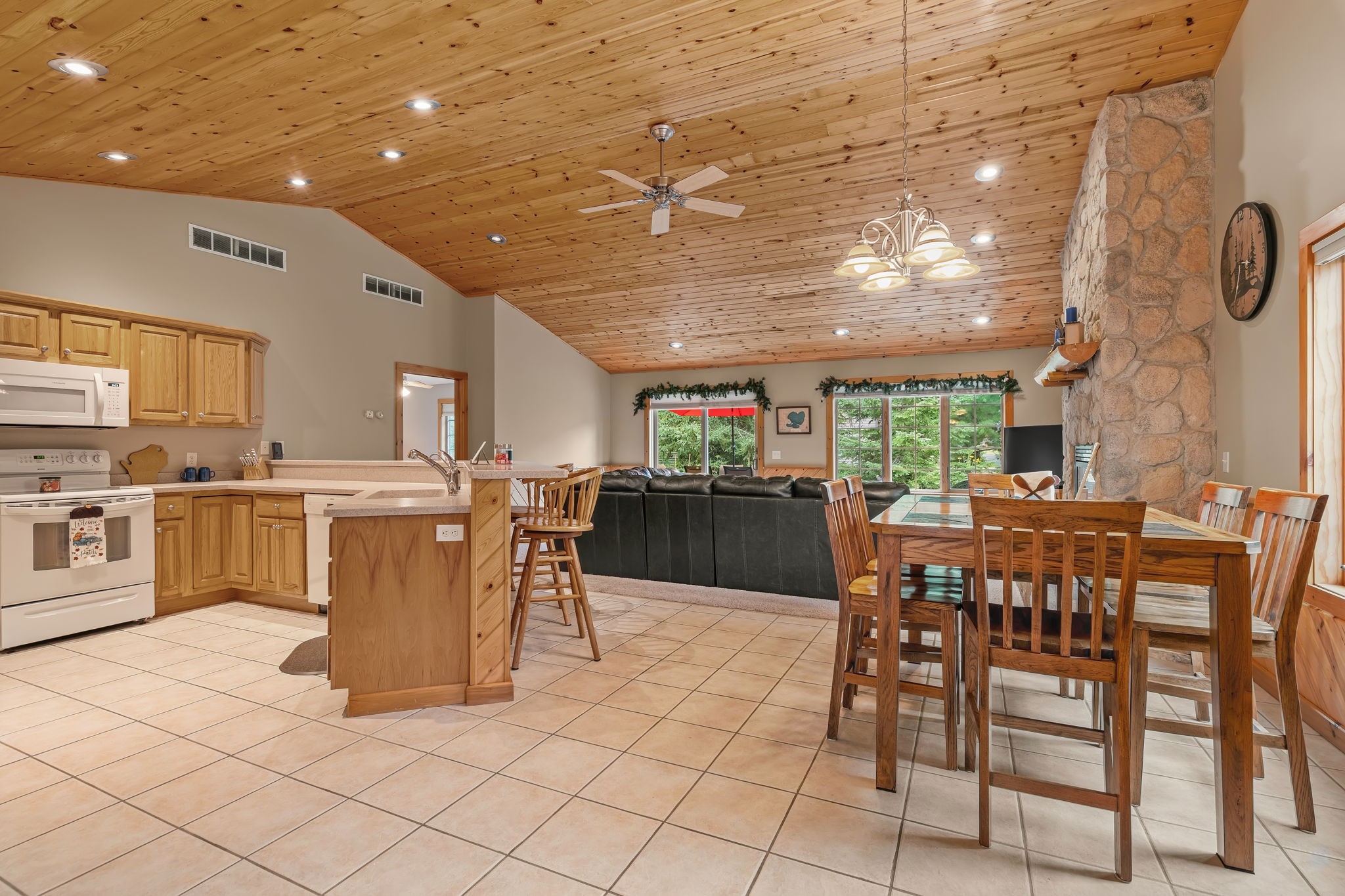110 Stariha Court Property Photo 8