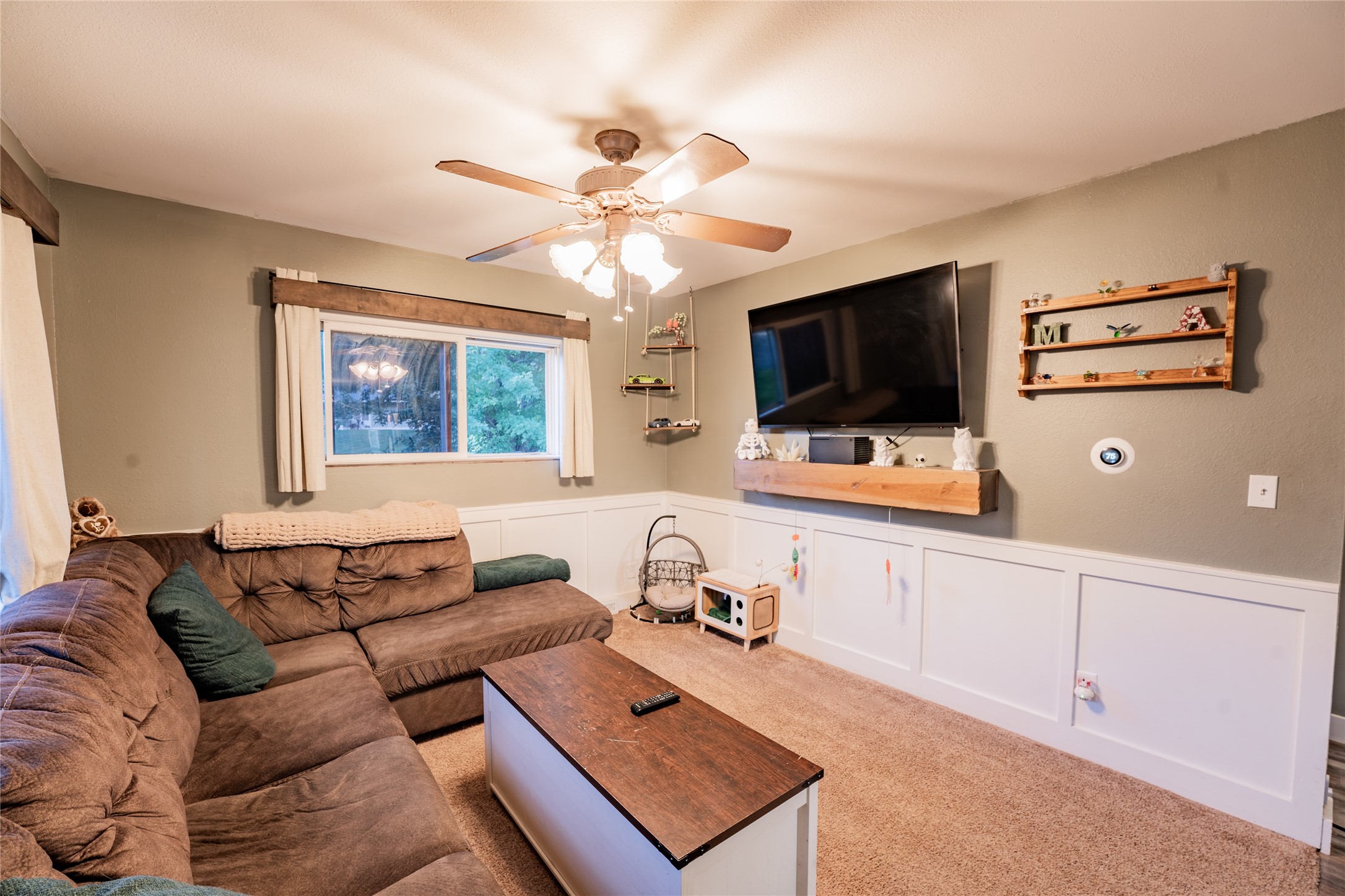 423 Bates Street Property Photo 15