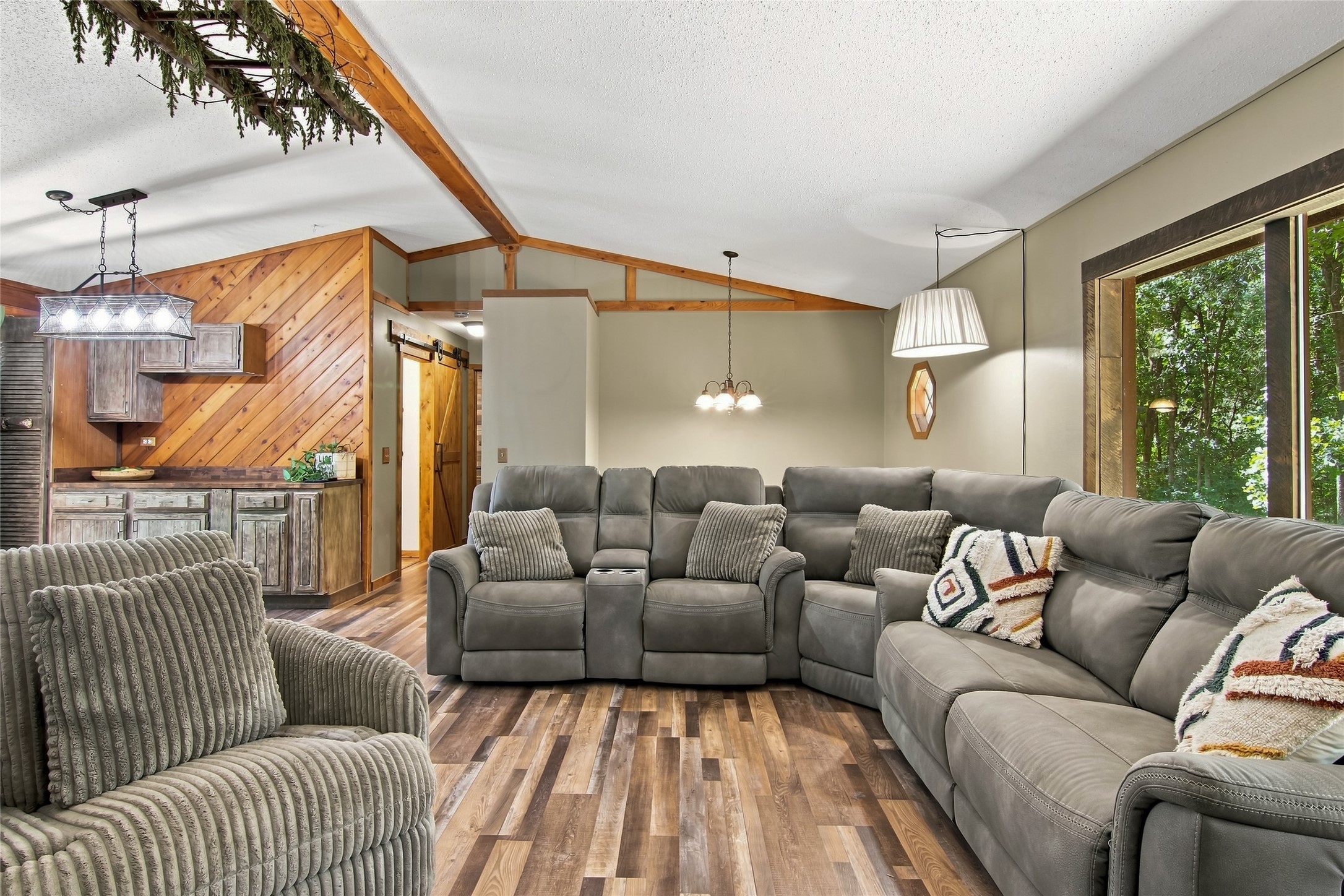 351 Pavelski Road Property Photo 2