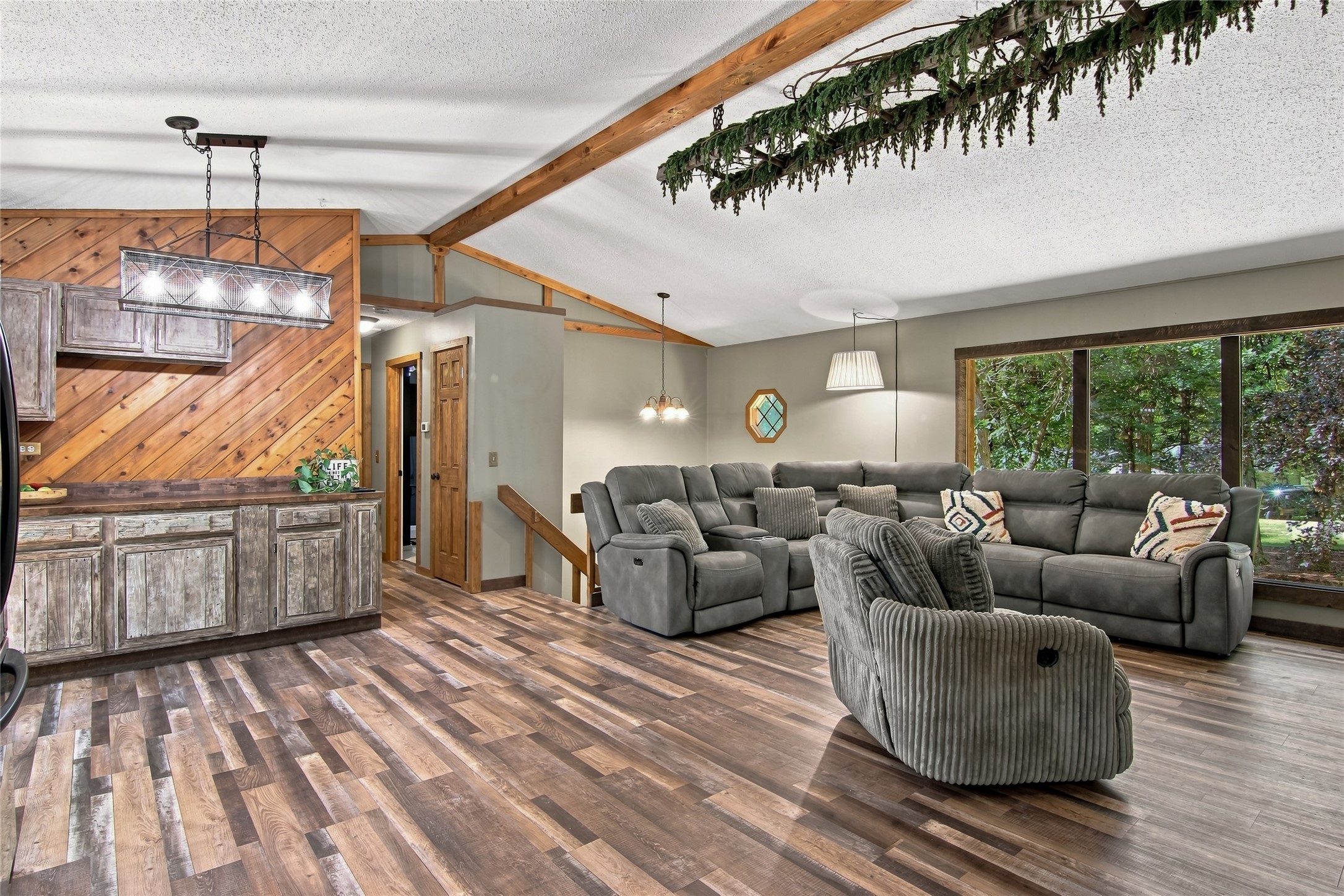 351 Pavelski Road Property Photo 8