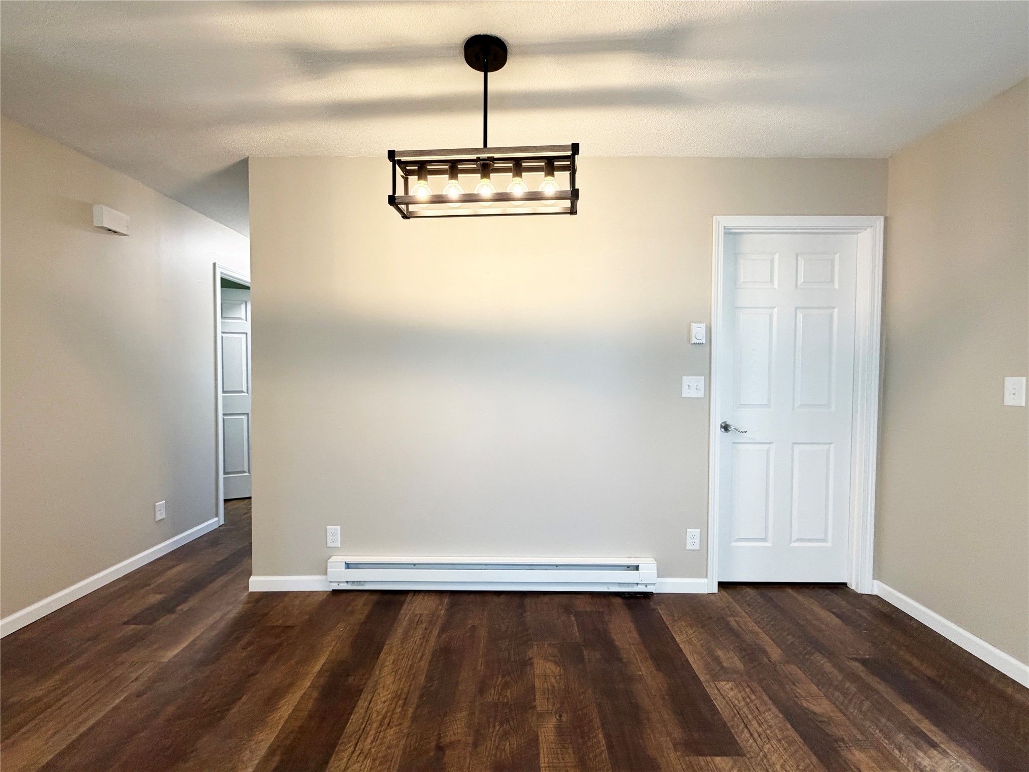 512 E Bracklin Street Property Photo 8