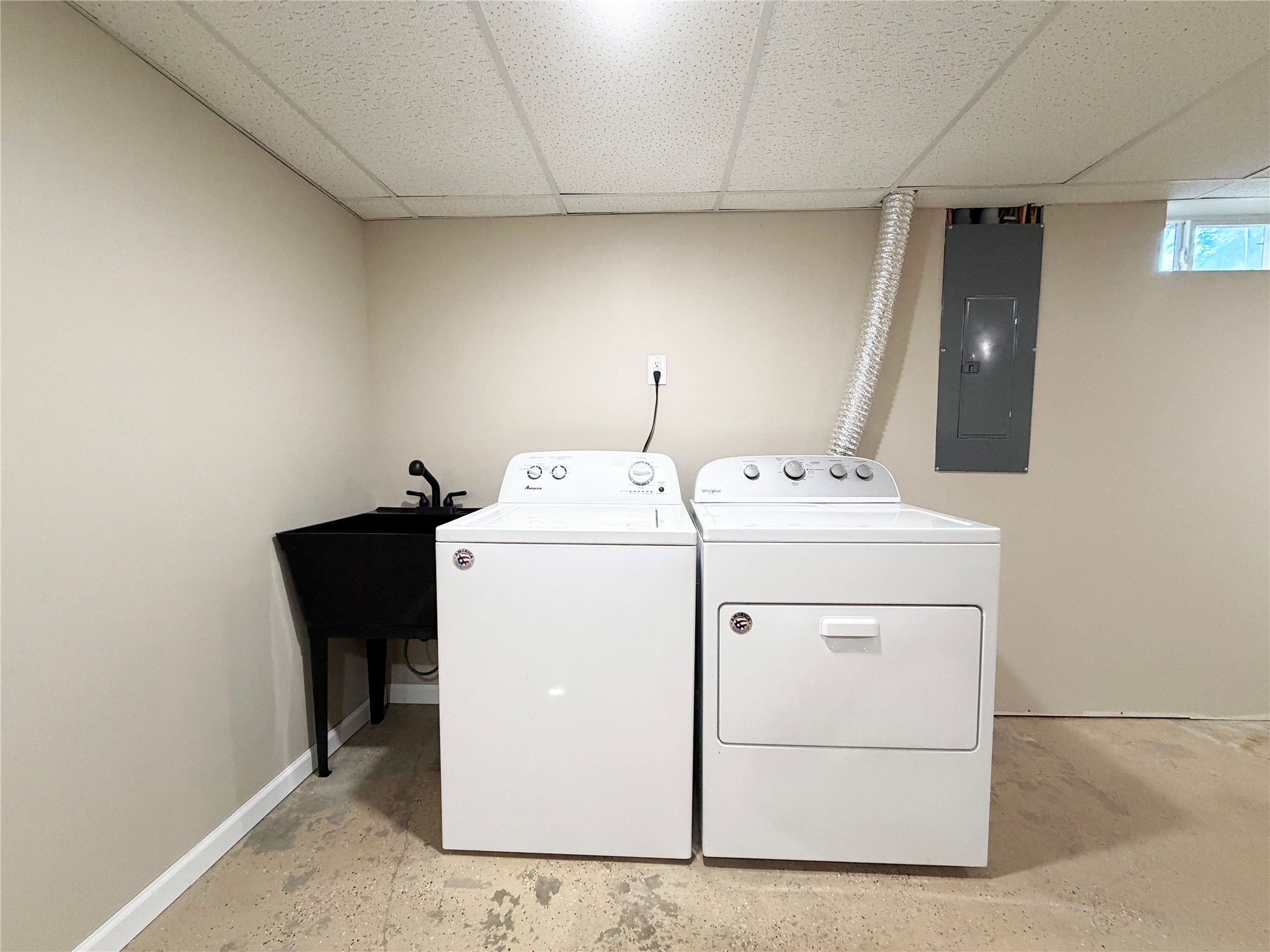 512 E Bracklin Street Property Photo 18