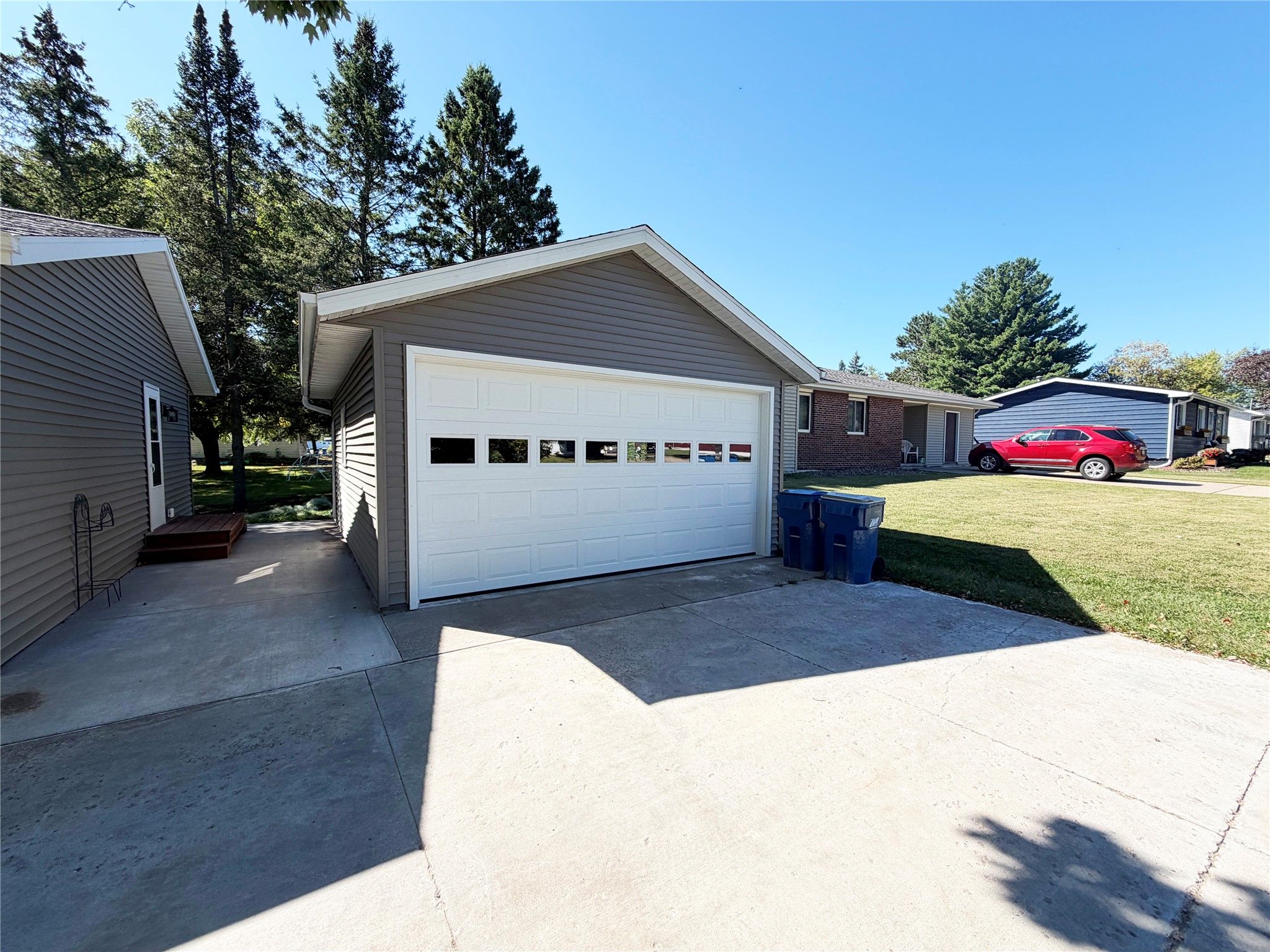 512 E Bracklin Street Property Photo 21