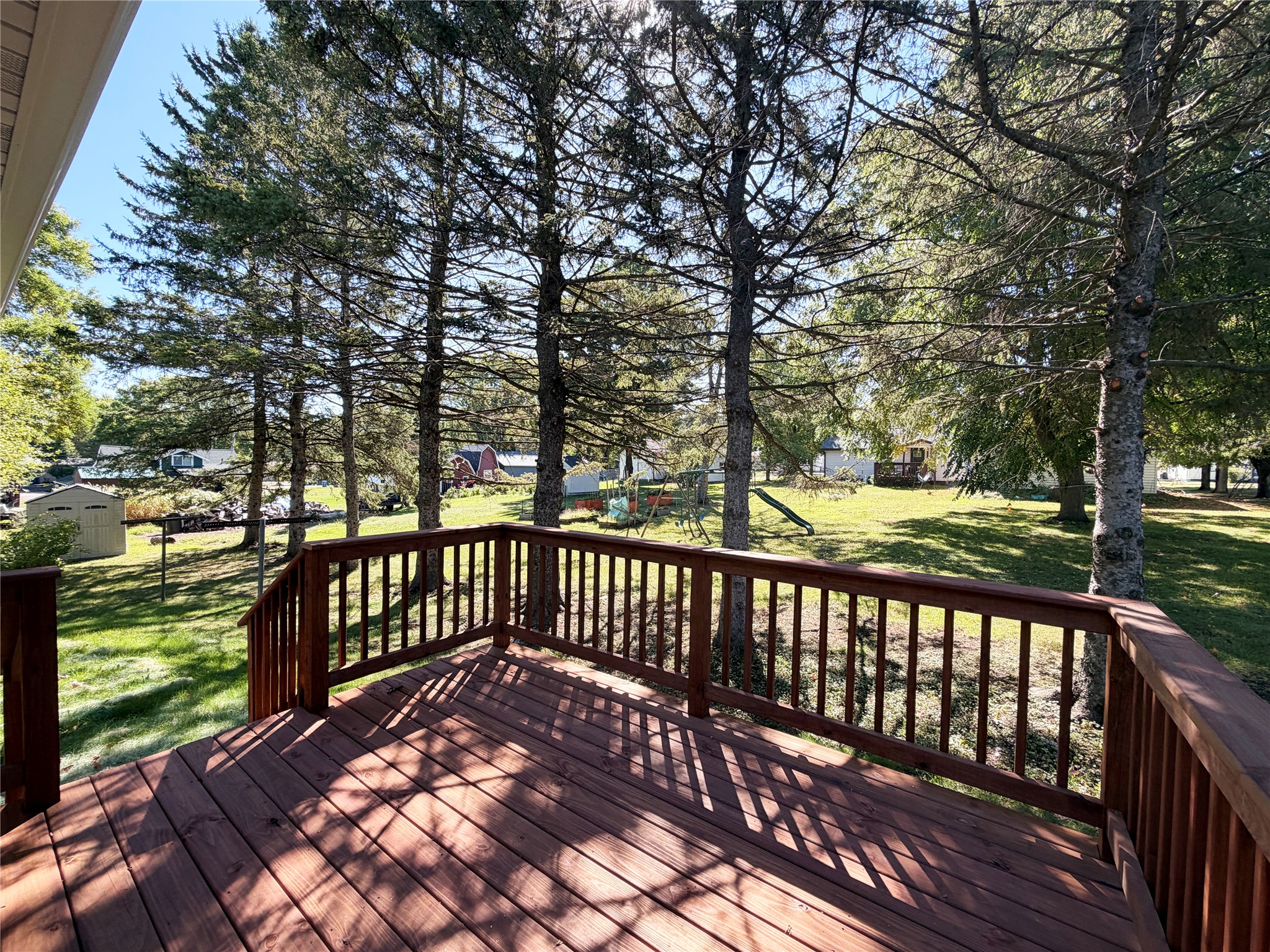 512 E Bracklin Street Property Photo 23
