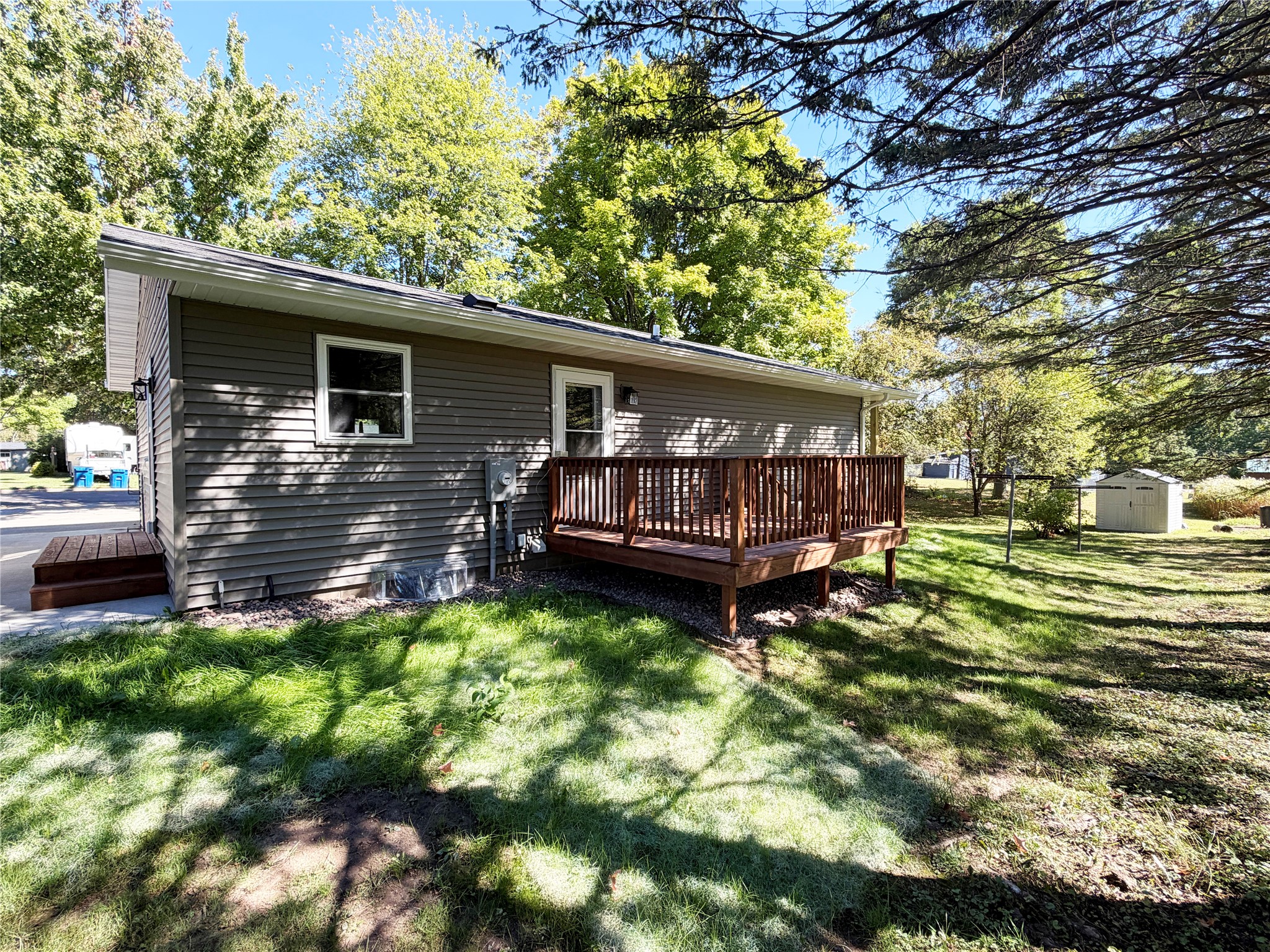 512 E Bracklin Street Property Photo 26