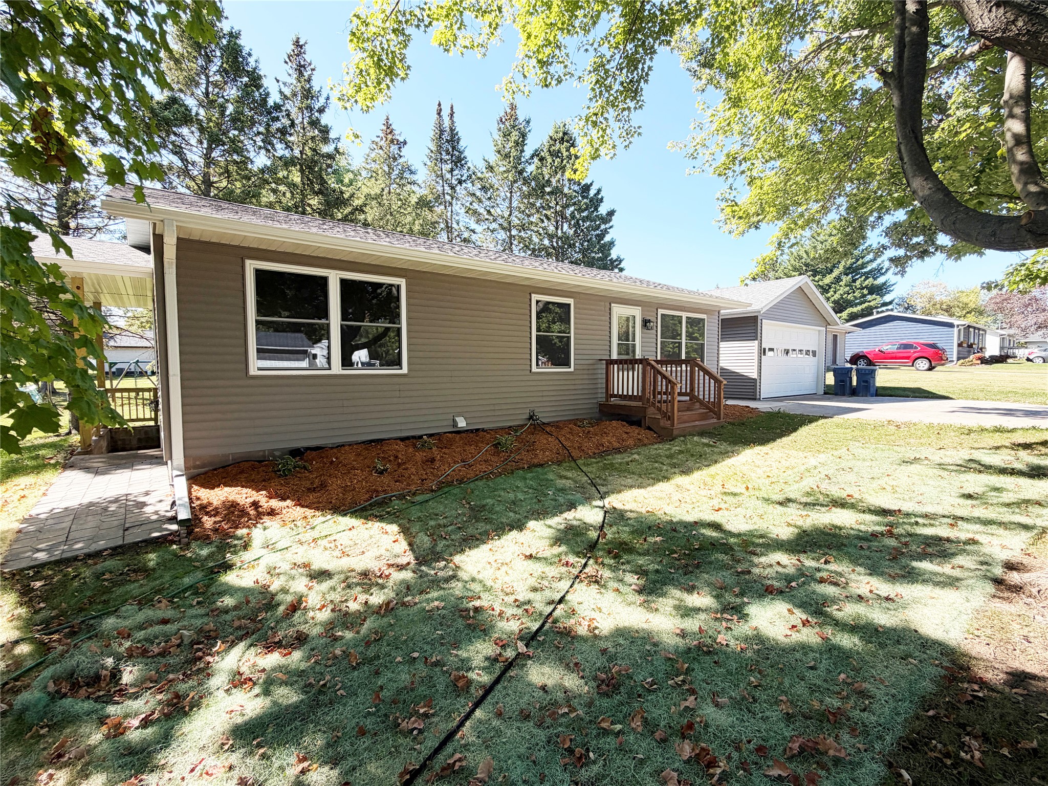 512 E Bracklin Street Property Photo 28