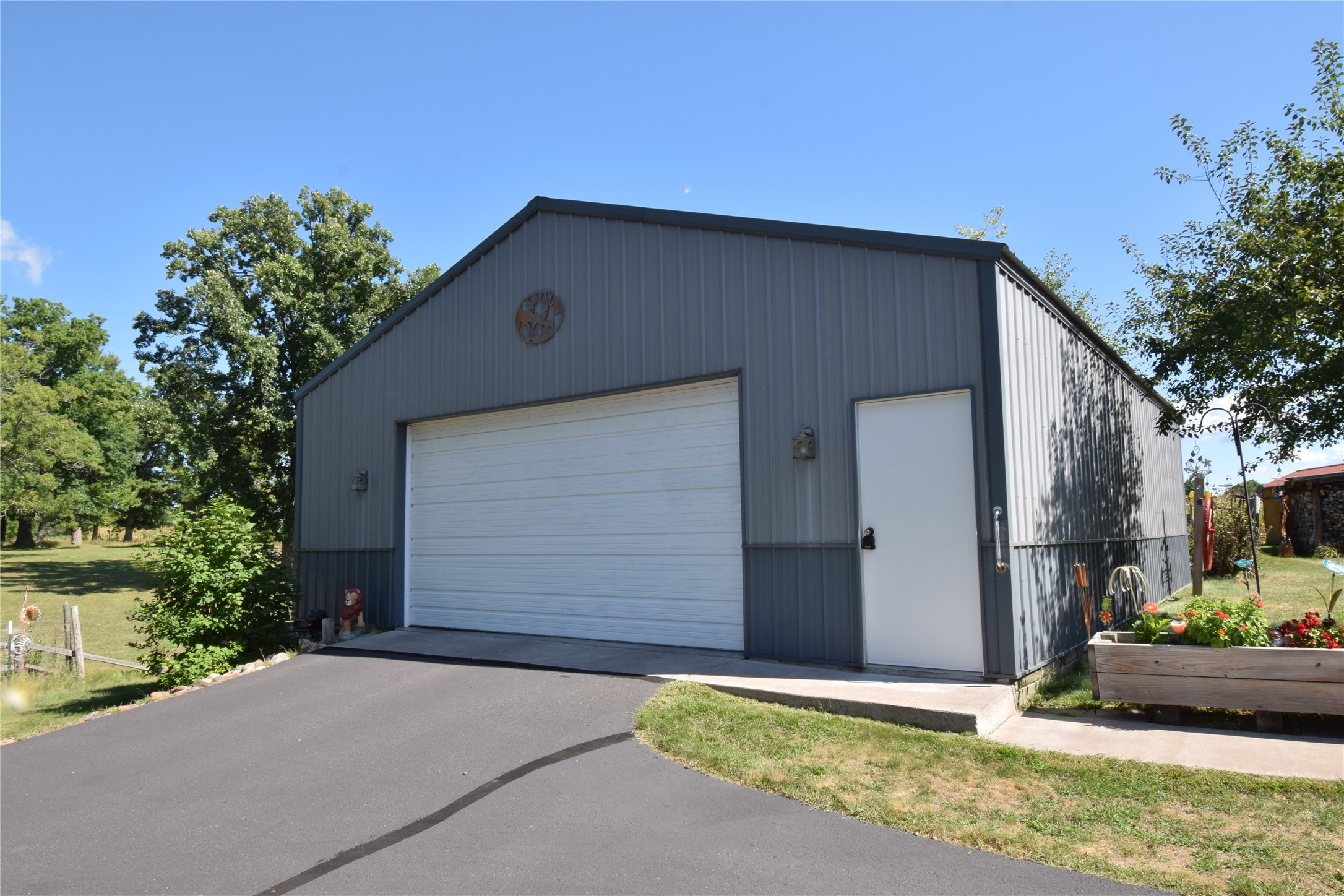 28296 French Road Property Photo 3