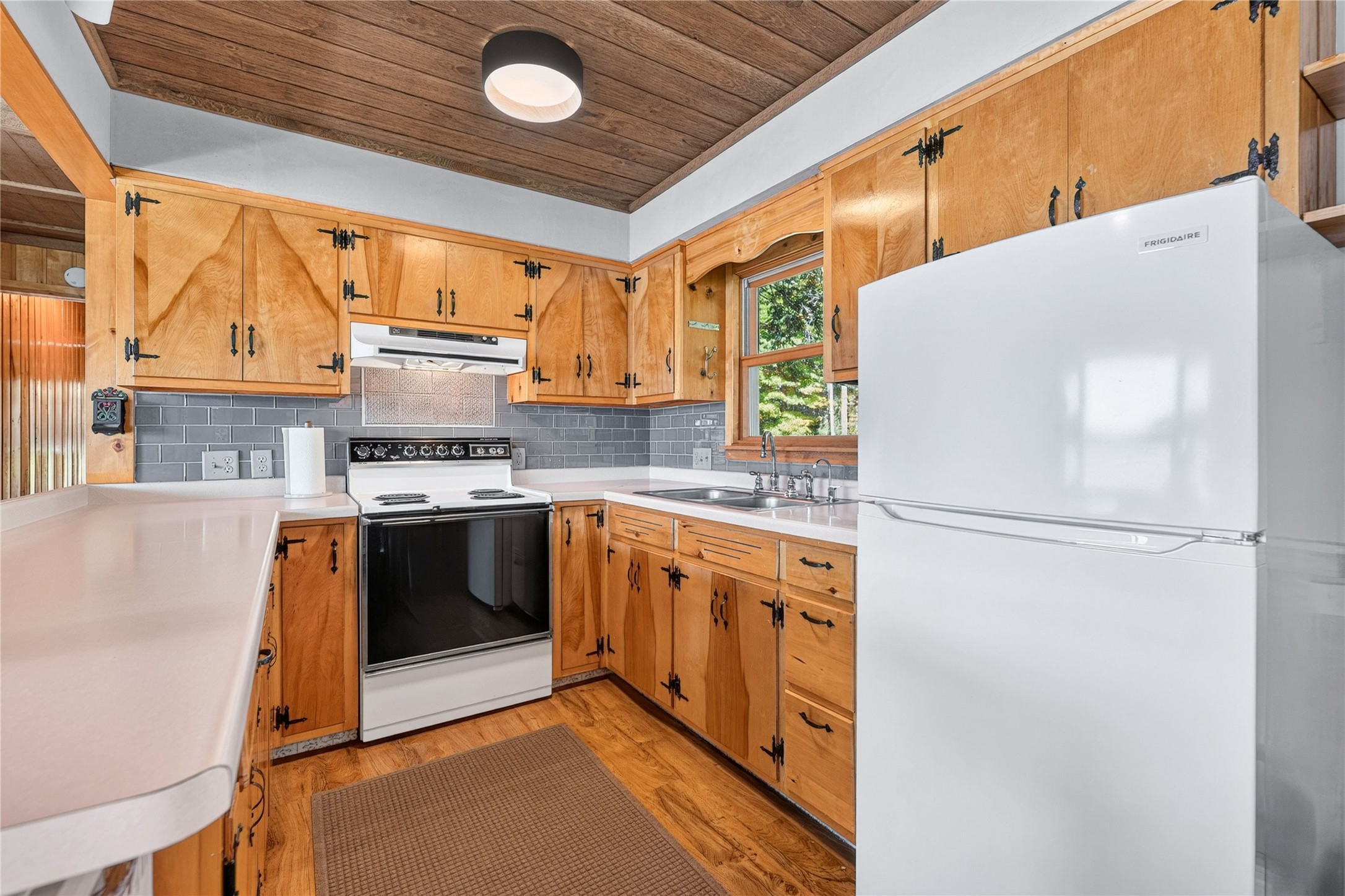 44035 County Highway D Property Photo 20