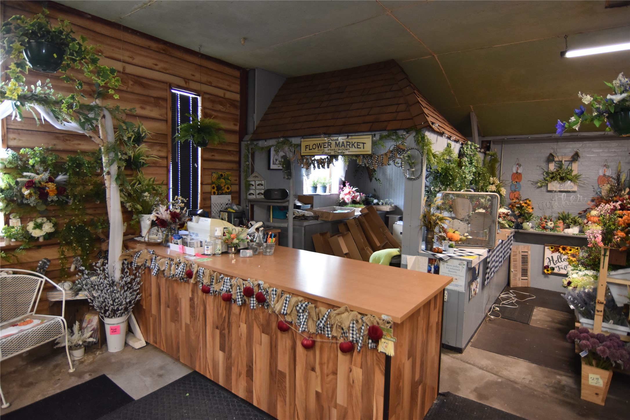 6454 35th Street Property Photo 11