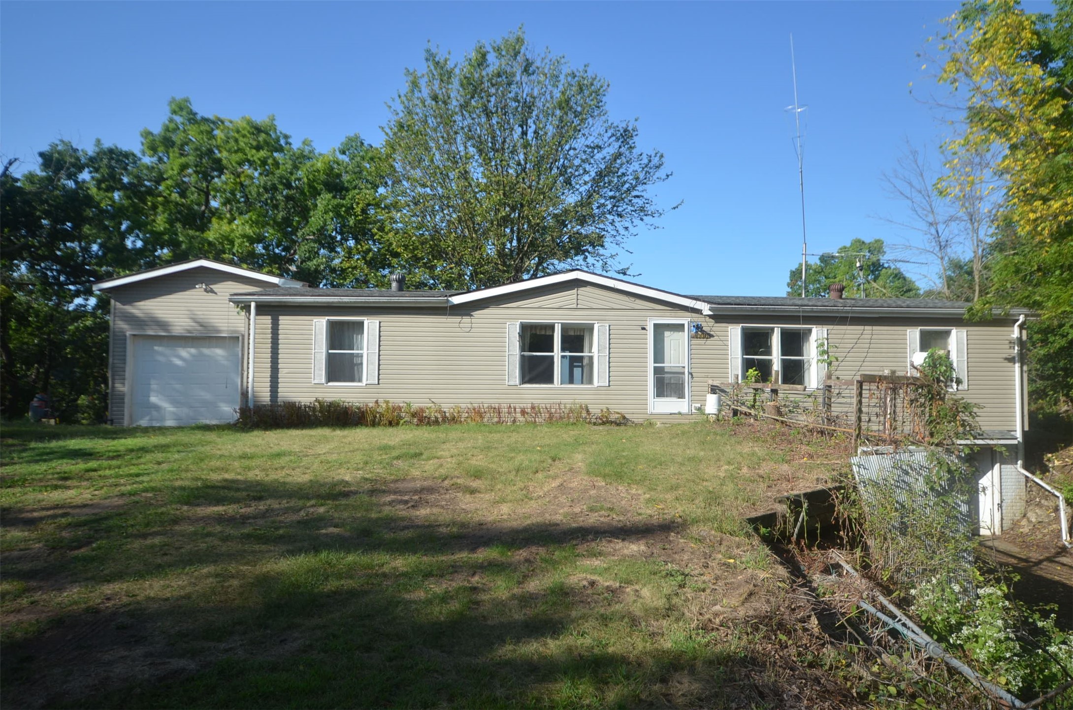 1090 N 375th Street Property Photo 1