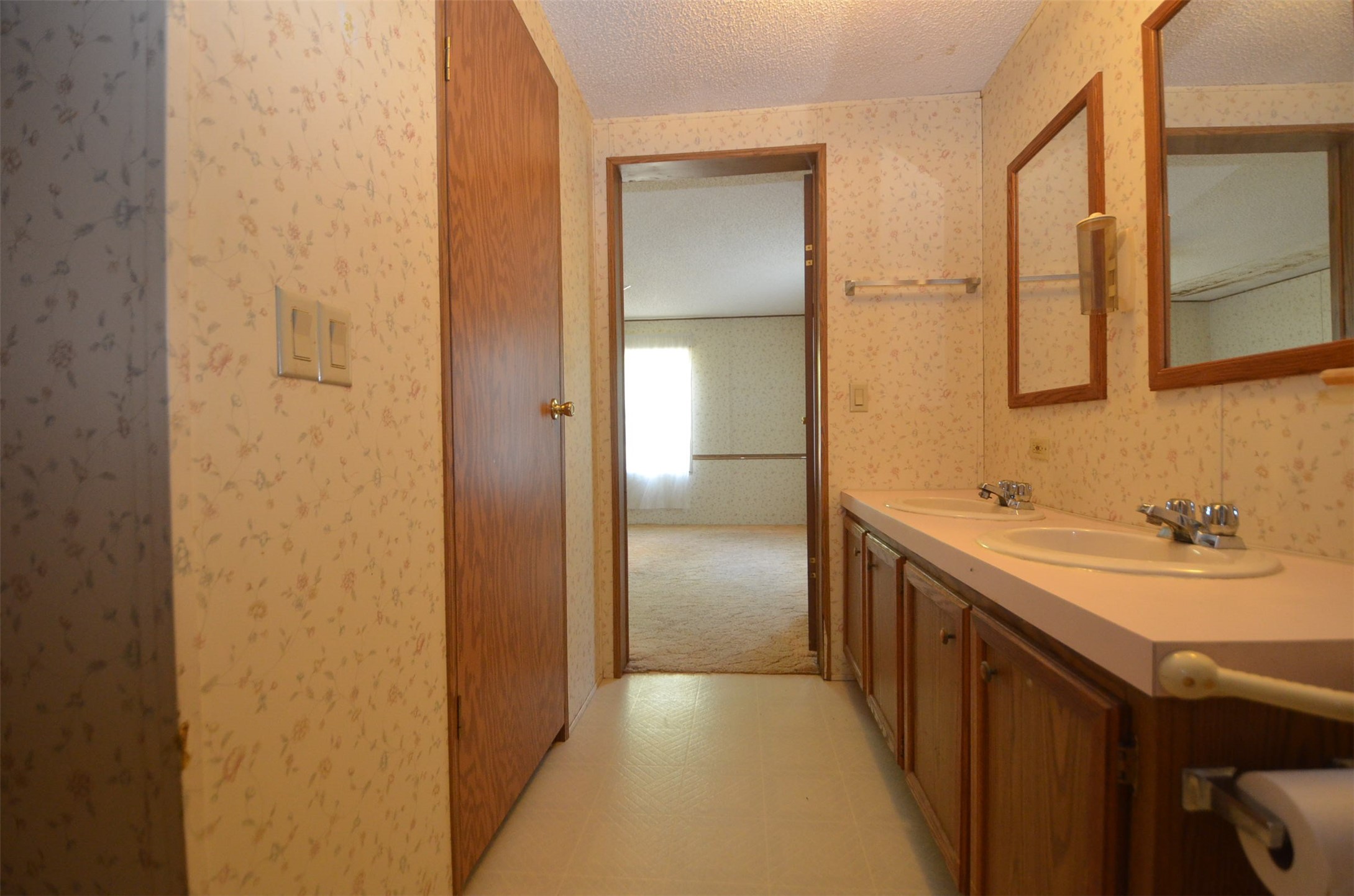1090 N 375th Street Property Photo 12