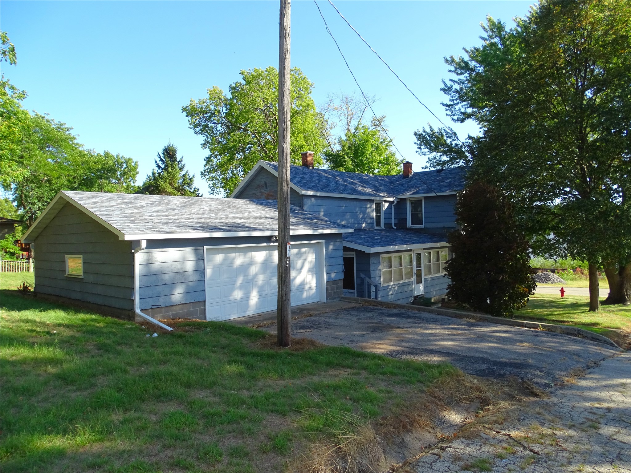 714 1st Street Property Photo 4