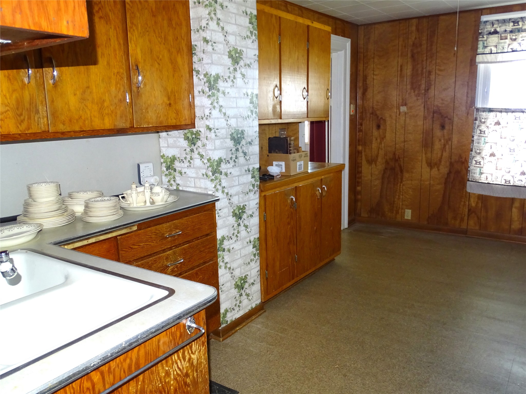 714 1st Street Property Photo 14