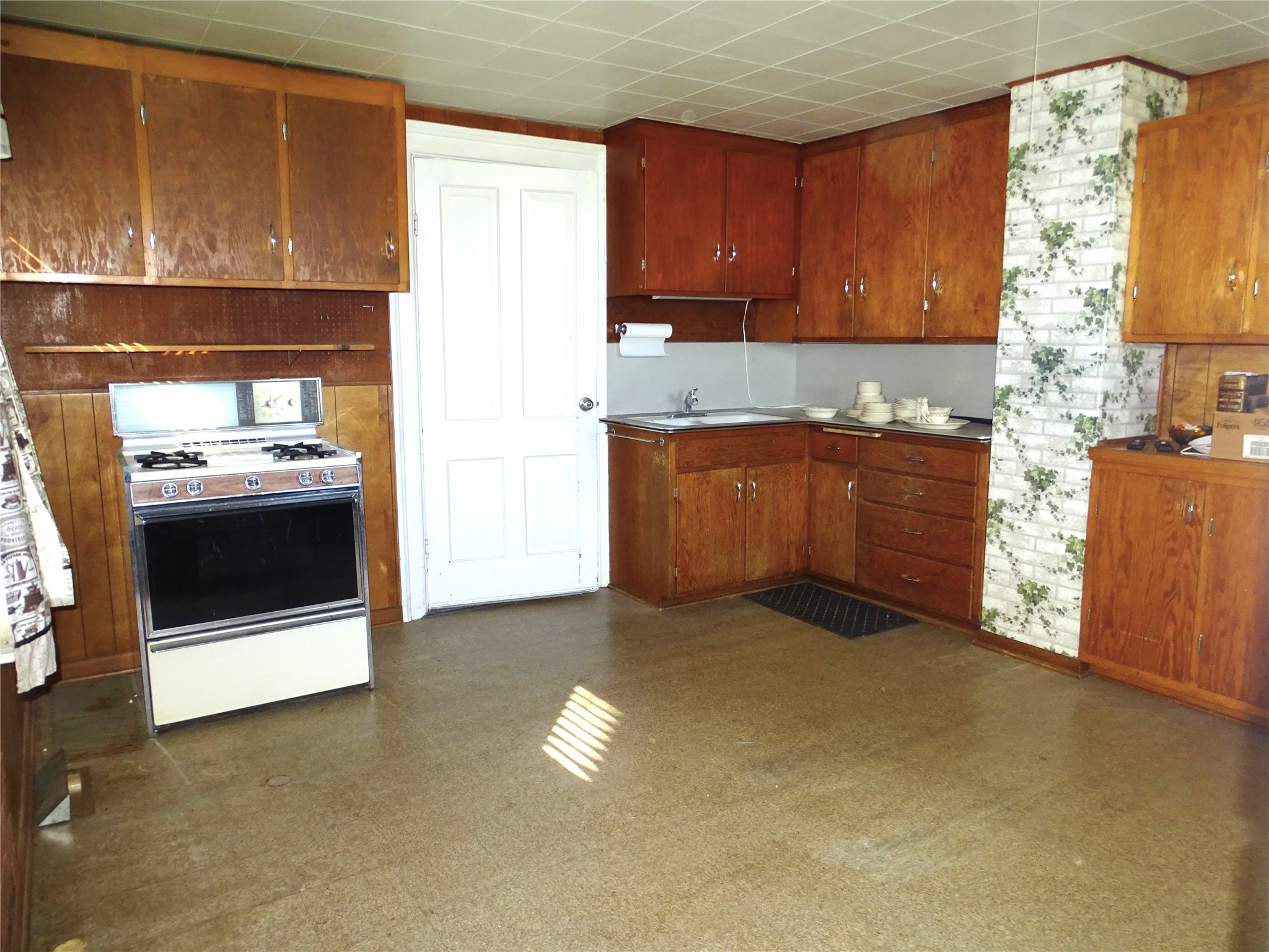 714 1st Street Property Photo 15