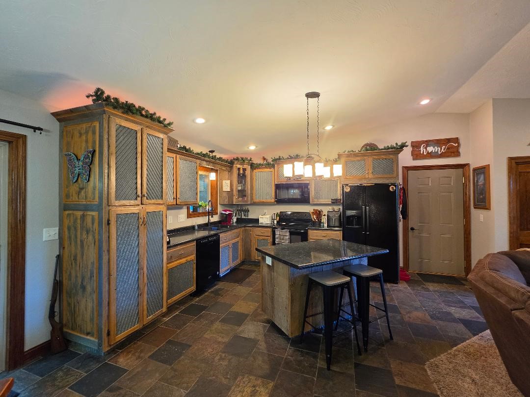 6460 W Ojibwa Road Property Photo 12
