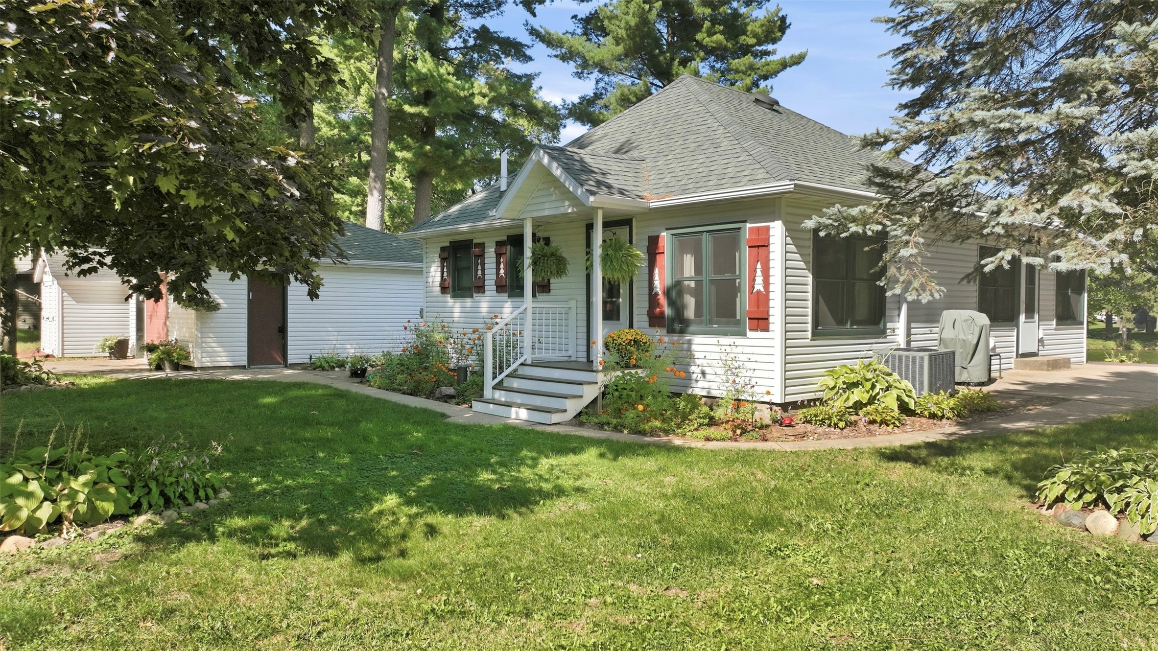 865 23 7/8 Street Property Photo 13