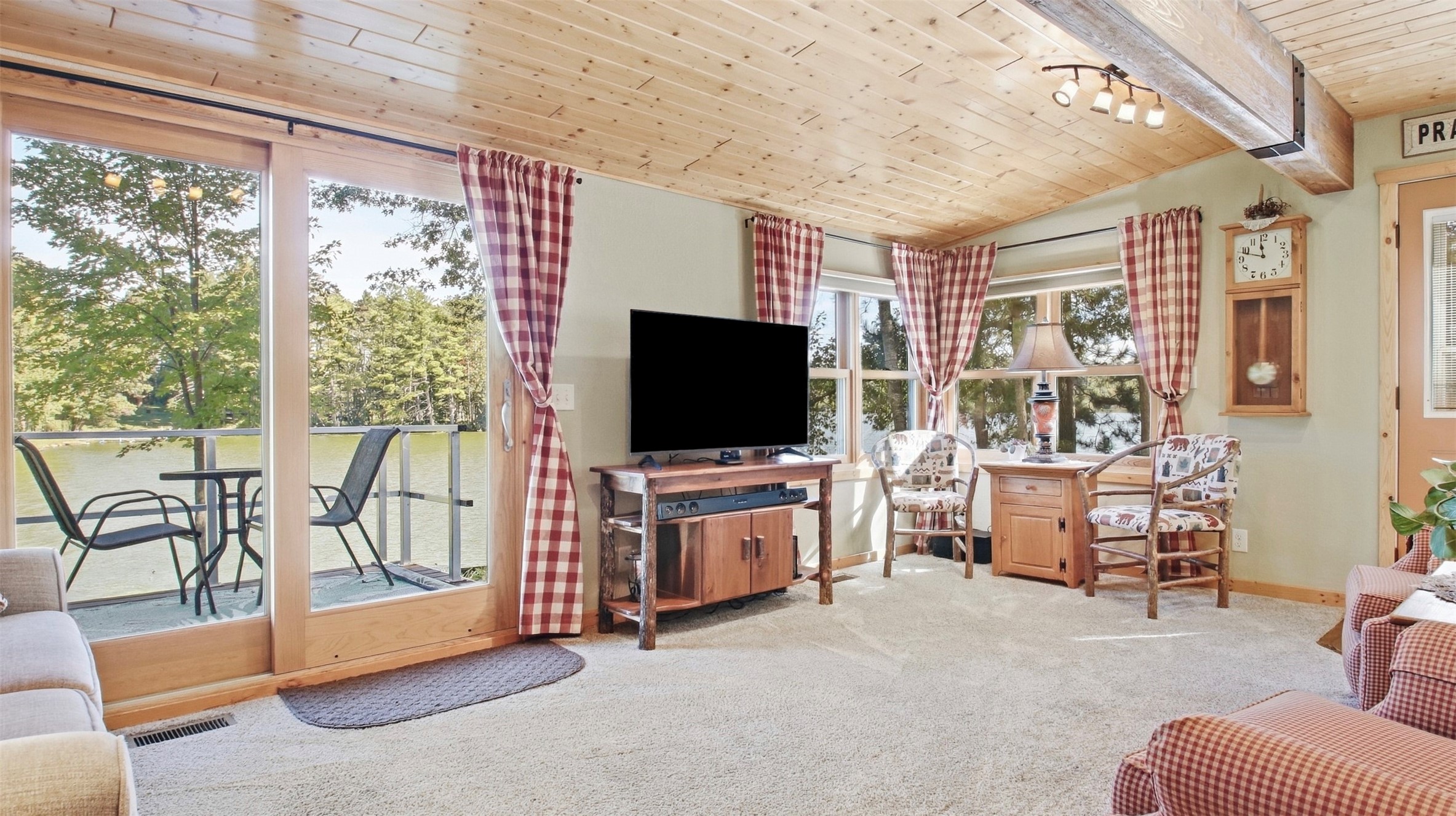865 23 7/8 Street Property Photo 16