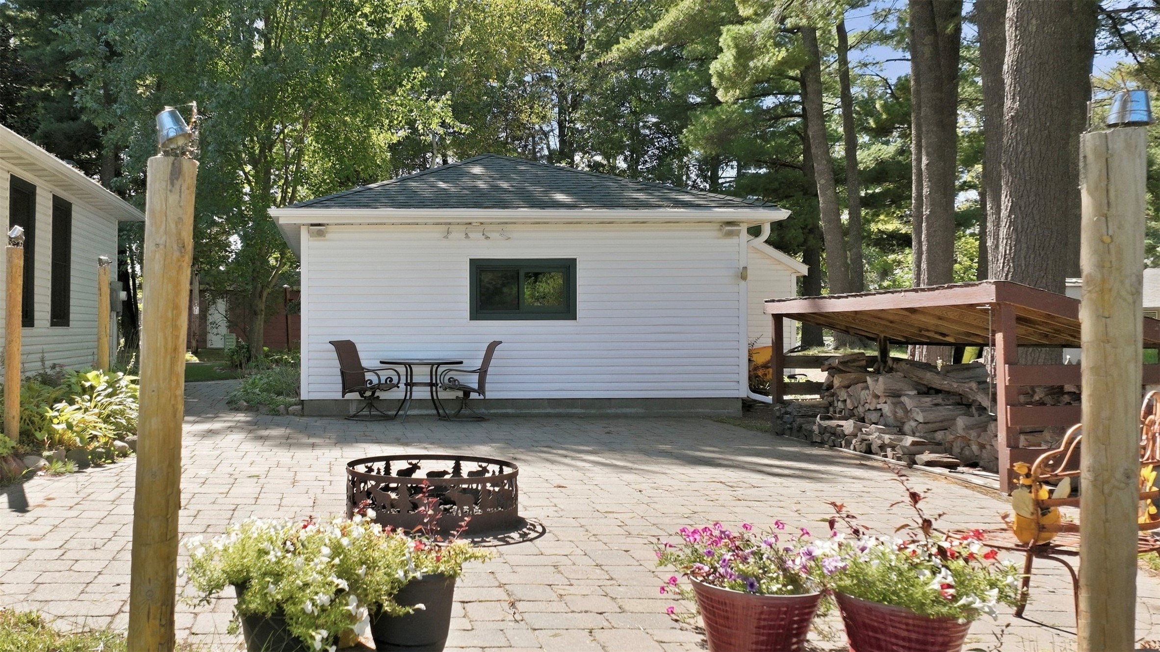 865 23 7/8 Street Property Photo 35