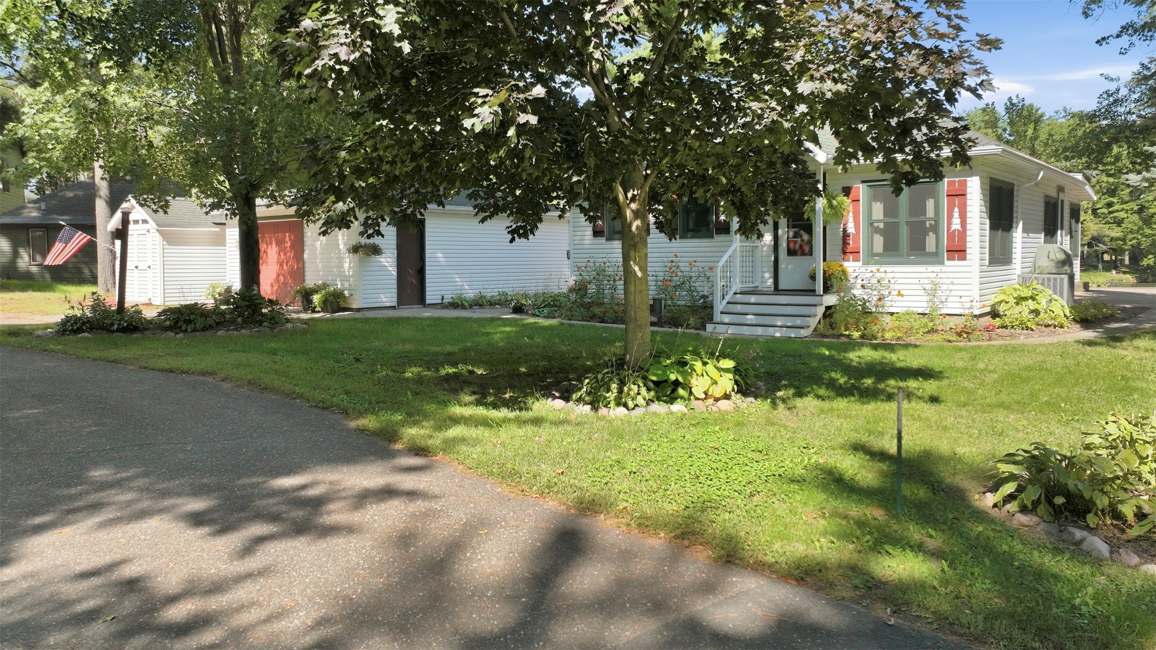865 23 7/8 Street Property Photo 37