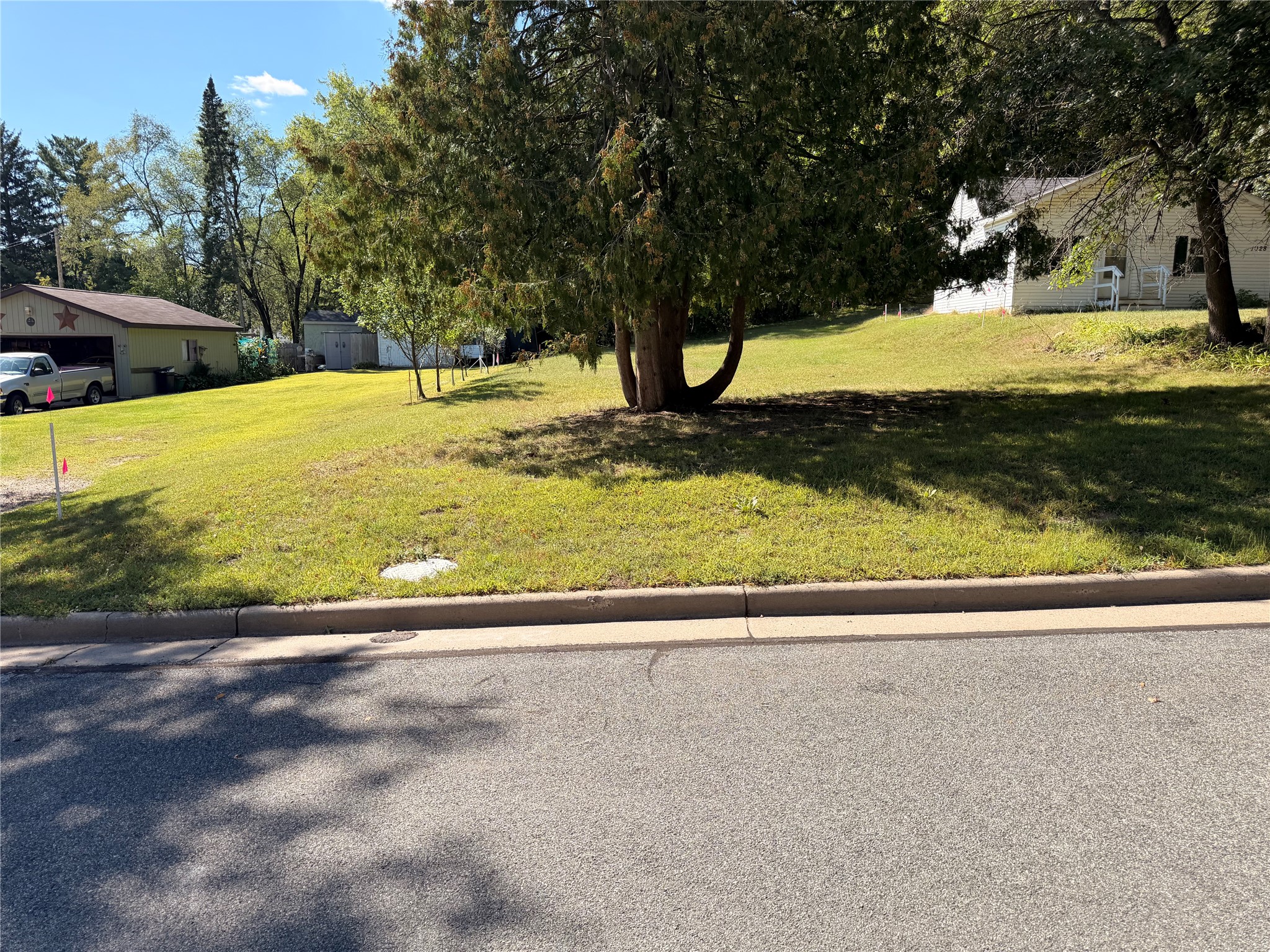 1022 Essex Street Property Photo 1