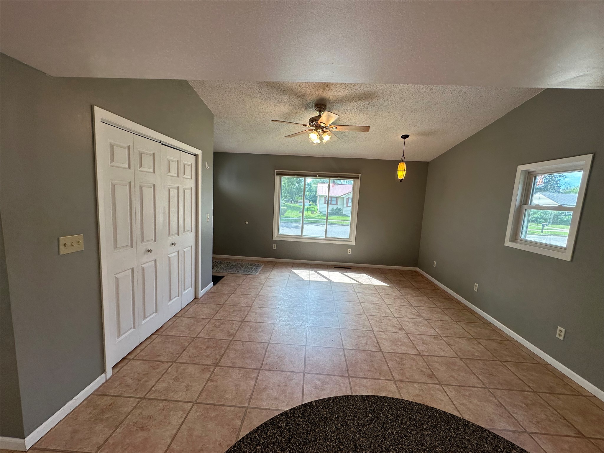 816 W Elm Street Property Photo 11