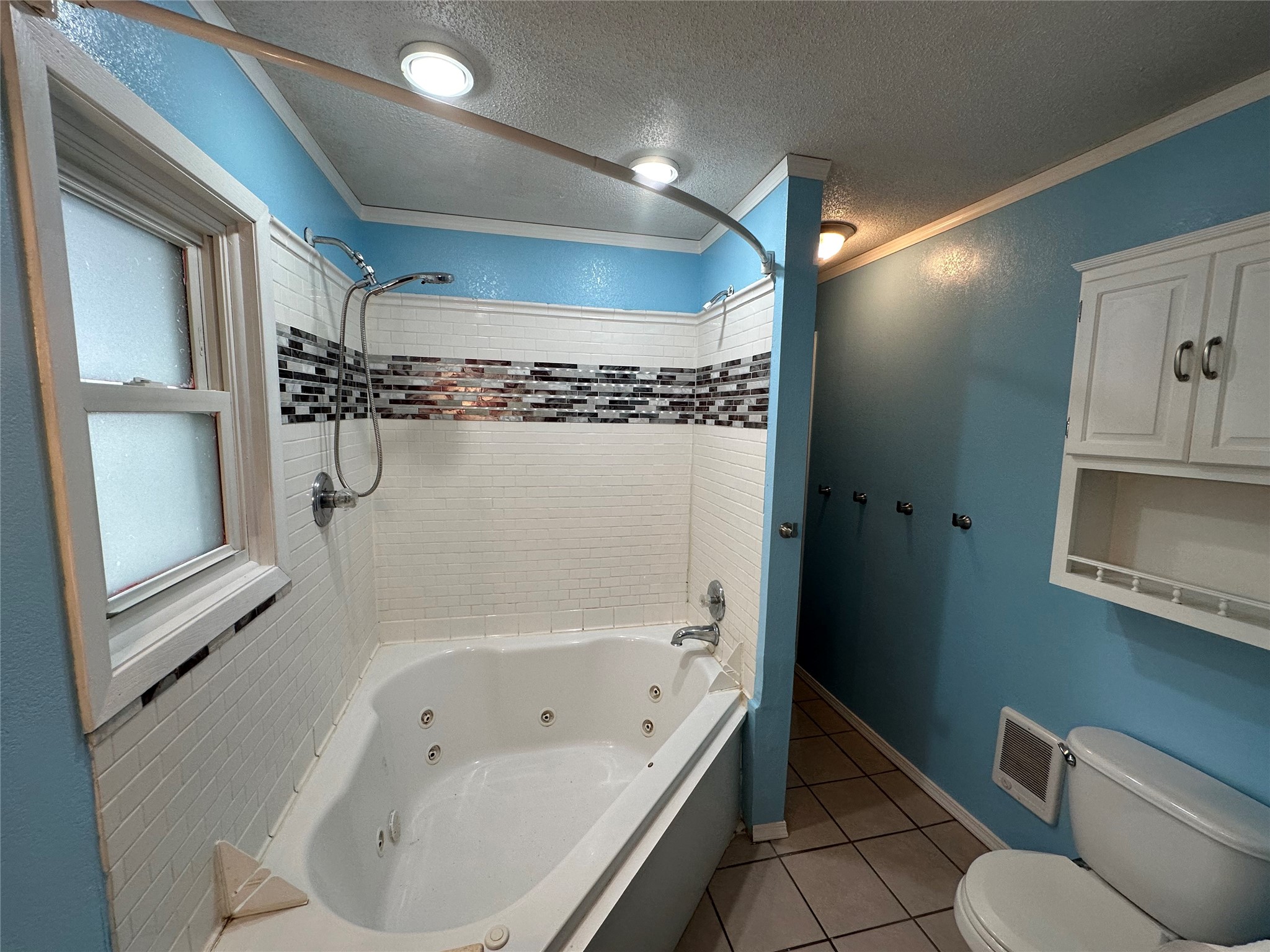 816 W Elm Street Property Photo 17