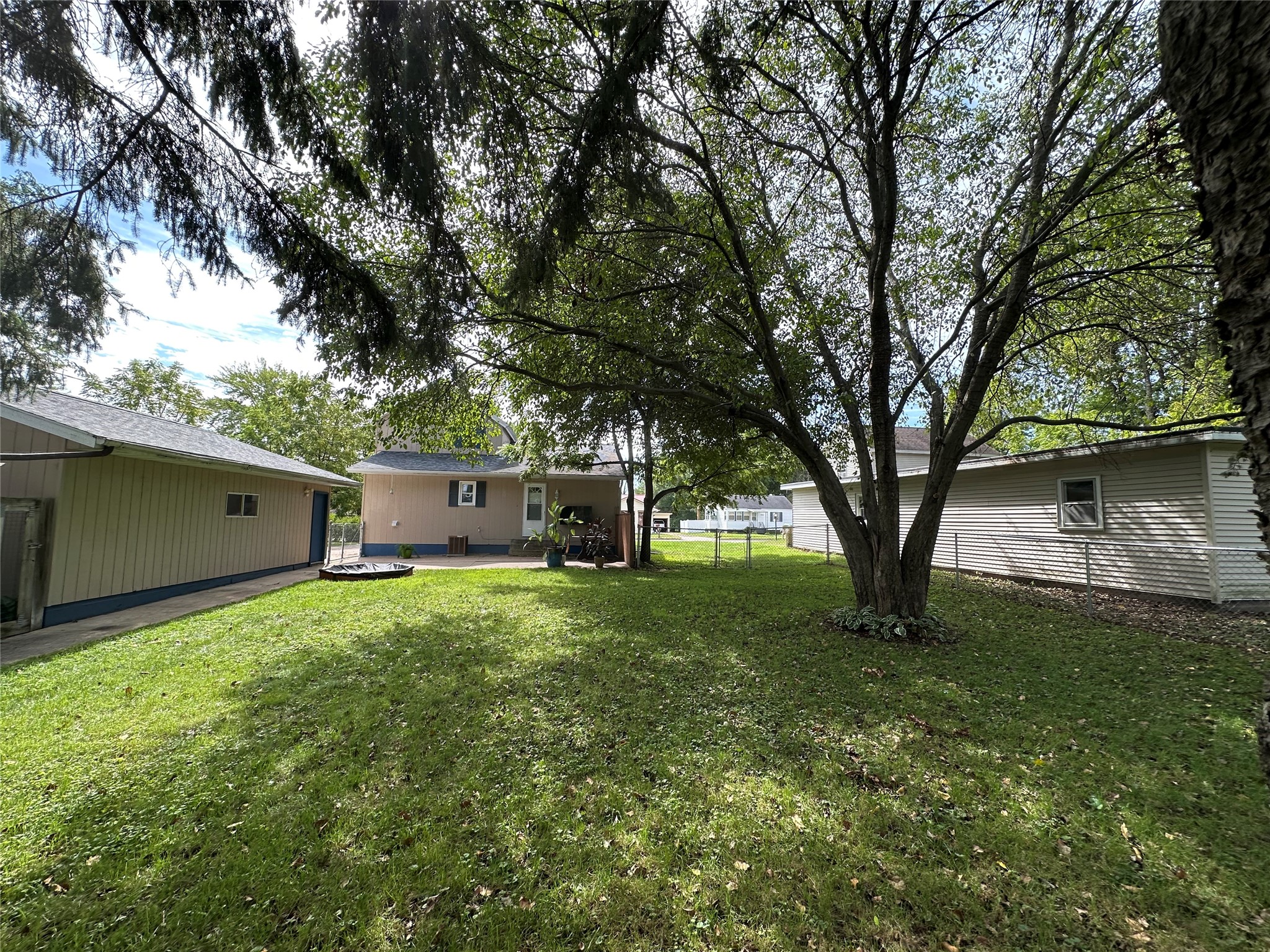 816 W Elm Street Property Photo 29
