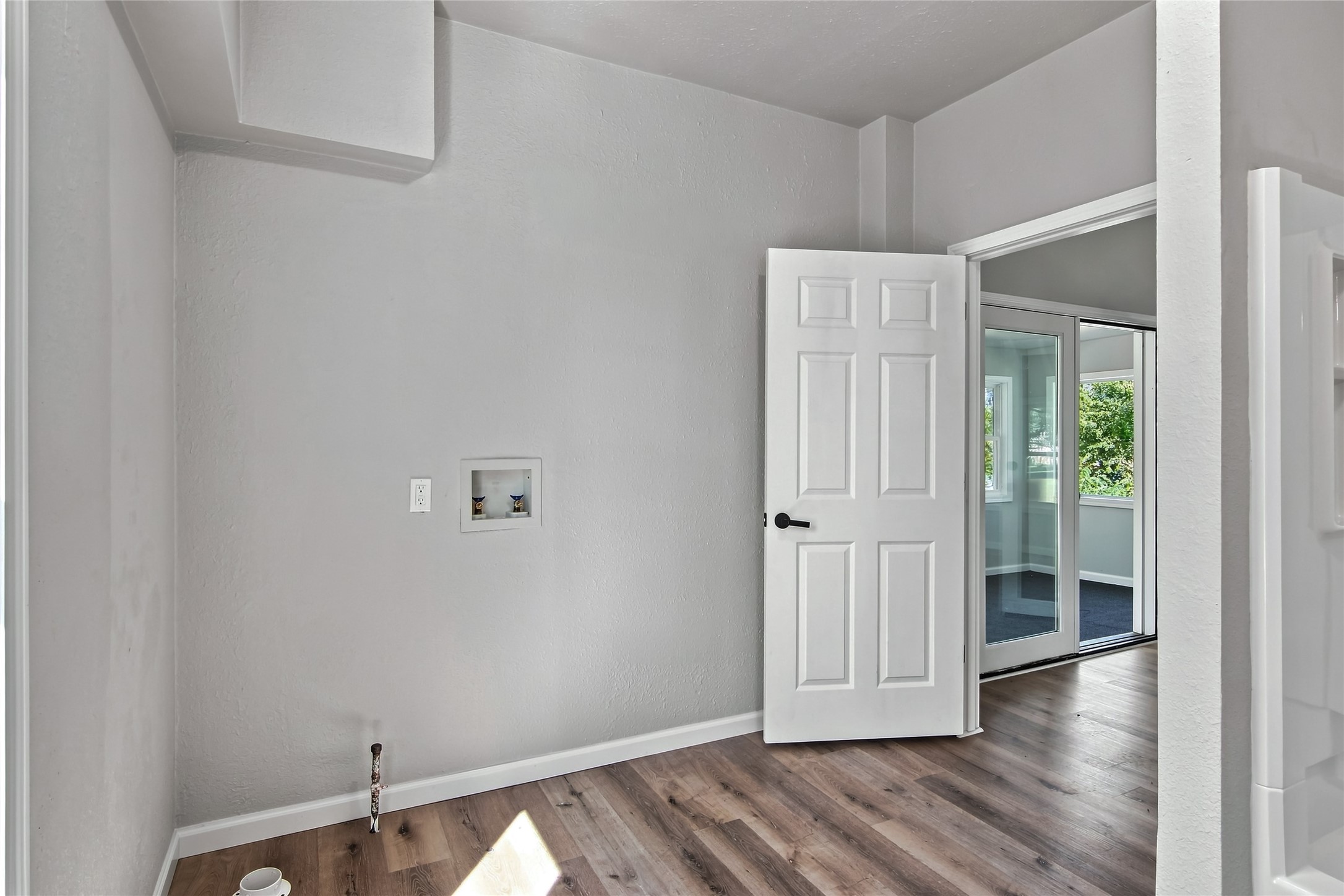 31 W Walnut Street Property Photo 23