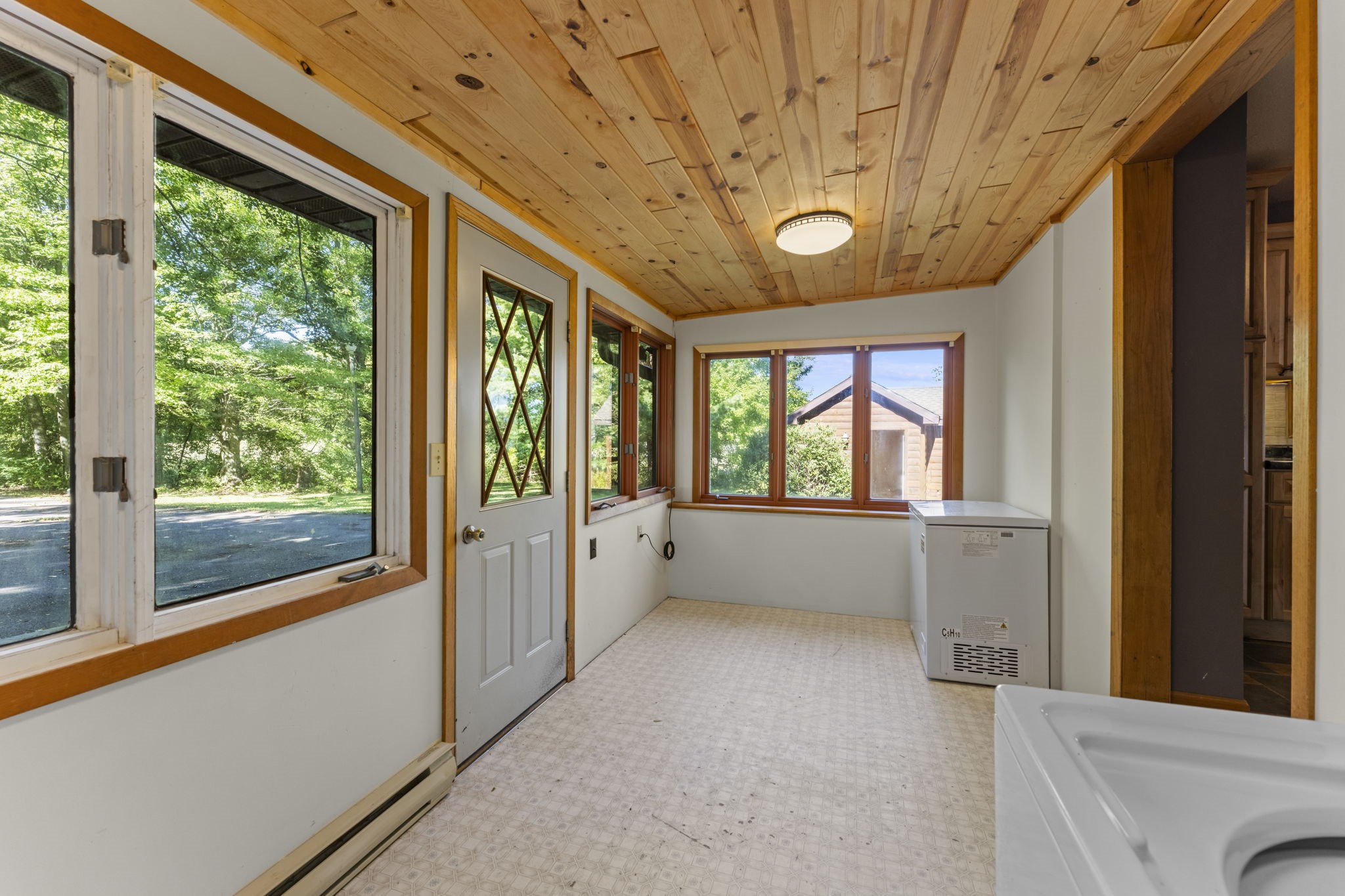 1605064 Property Photo 13