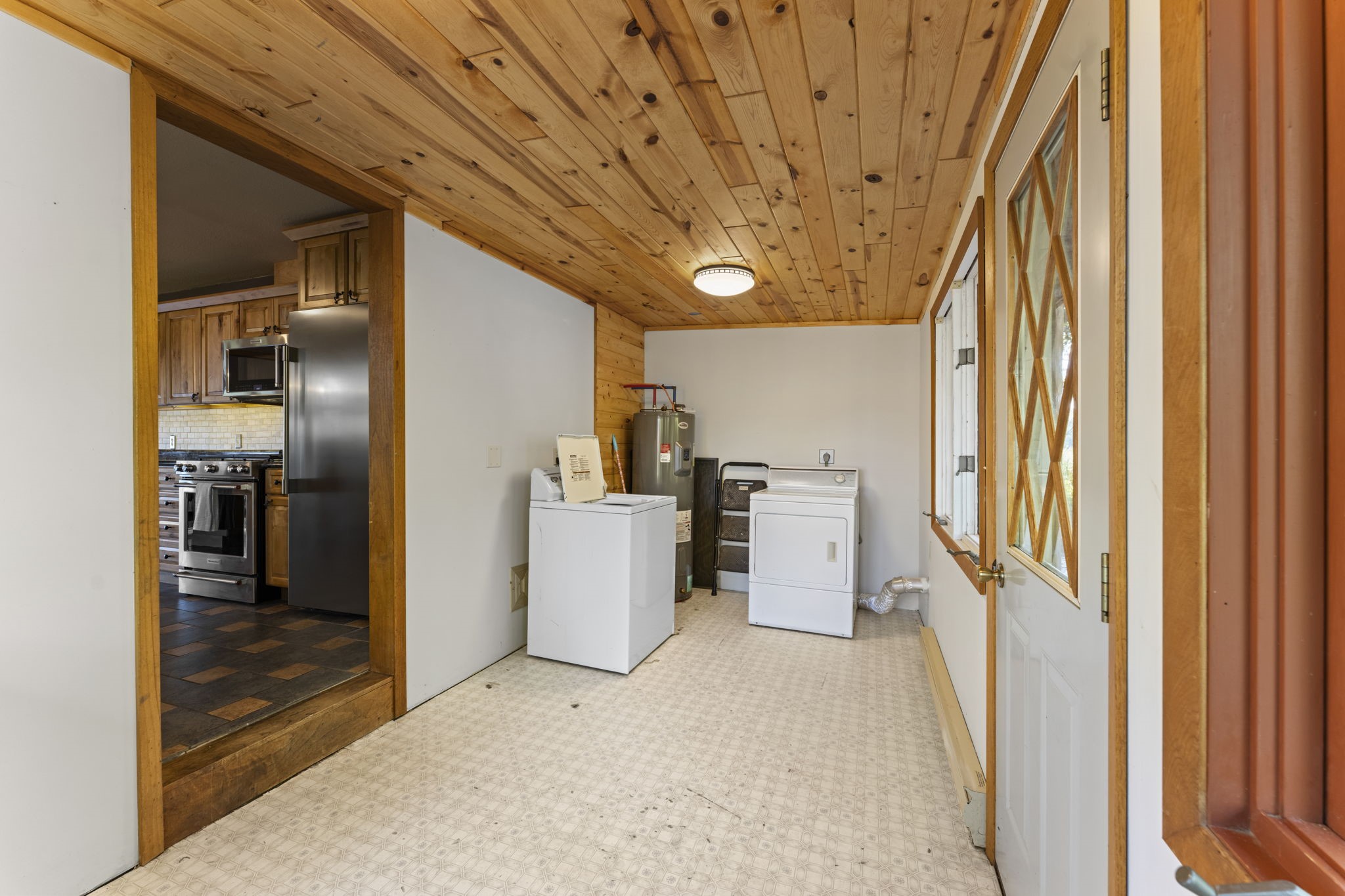 1605064 Property Photo 14