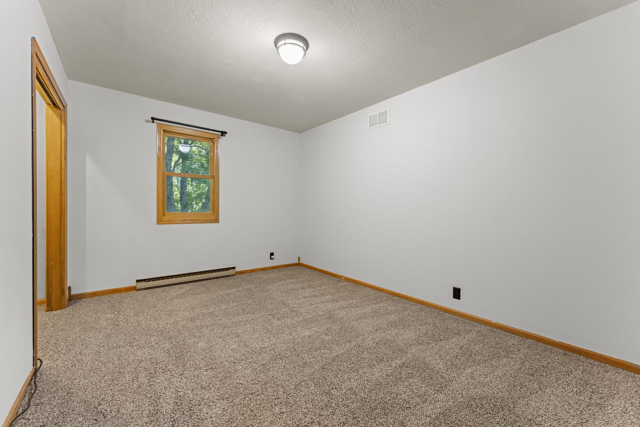 1605064 Property Photo 37