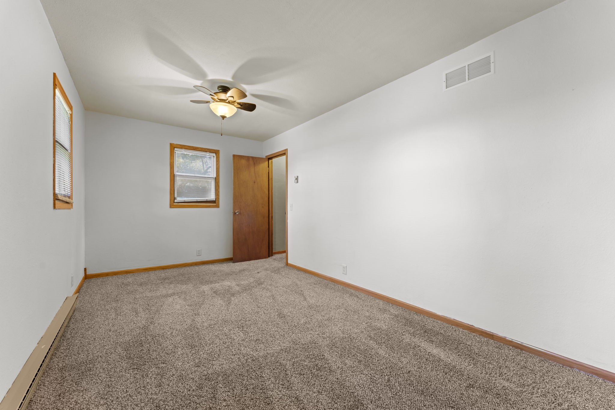 1605064 Property Photo 43