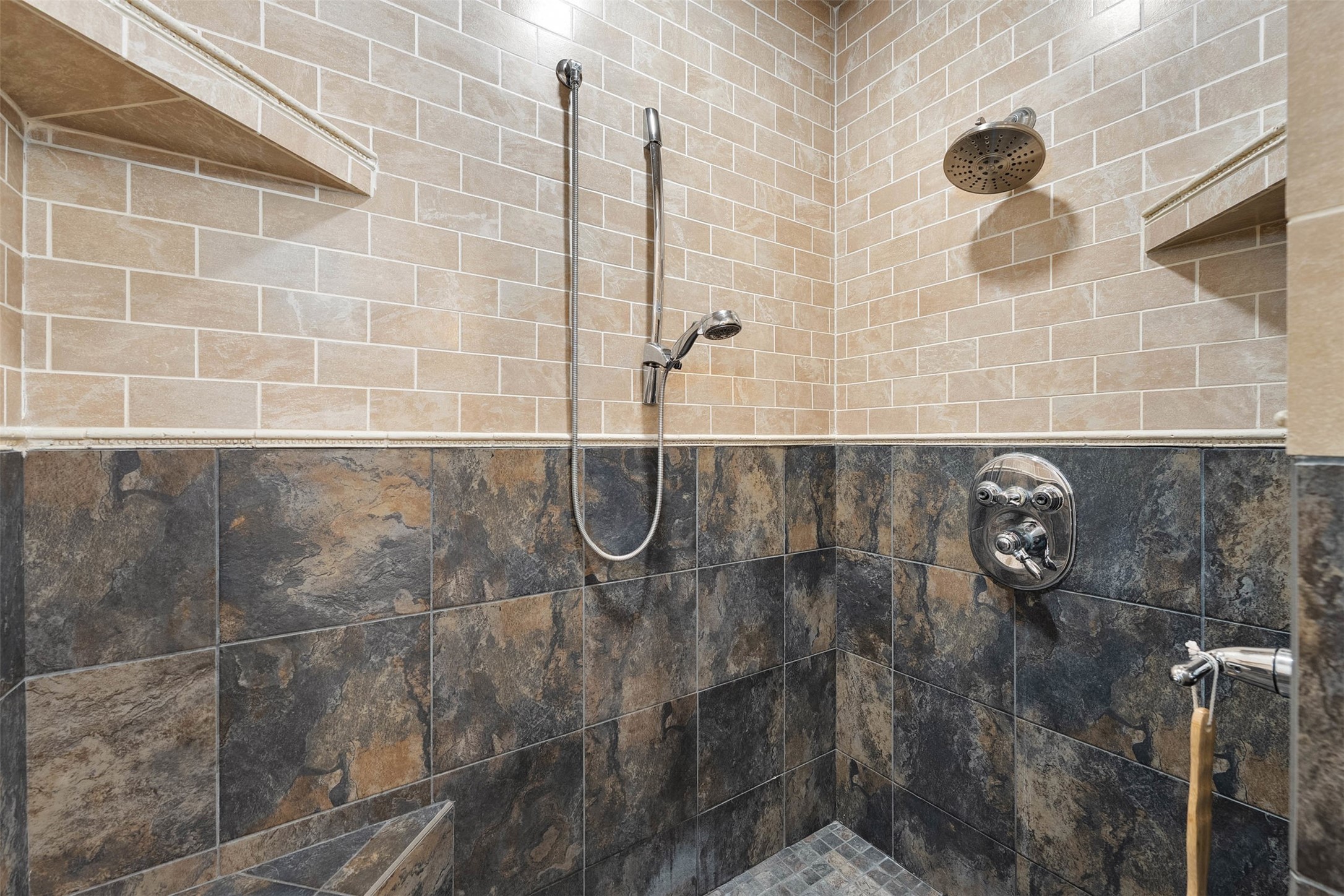 3130 Anric Drive Property Photo 28