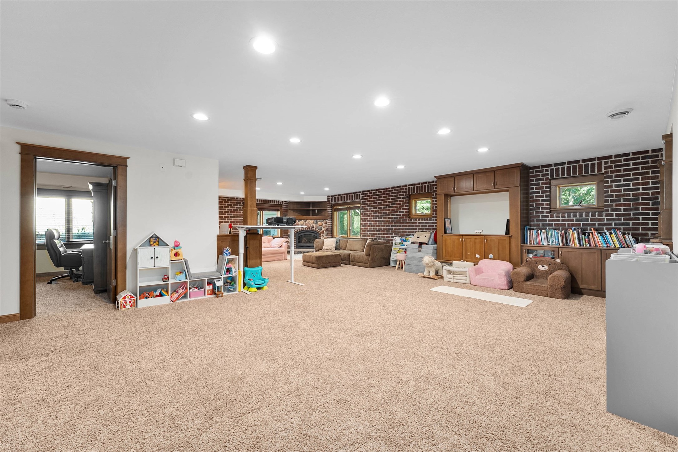 3130 Anric Drive Property Photo 38