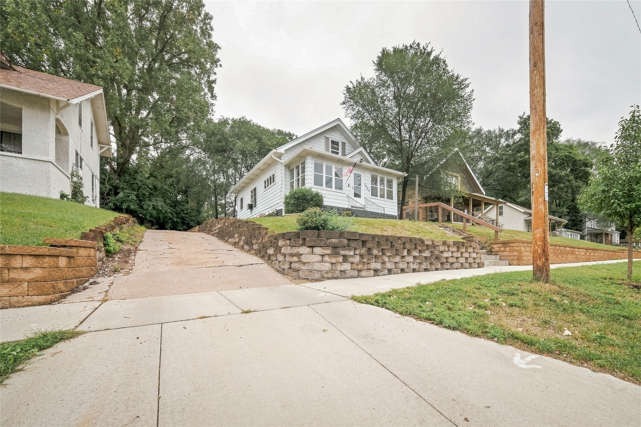 1548 Bellevue Avenue Property Photo 2