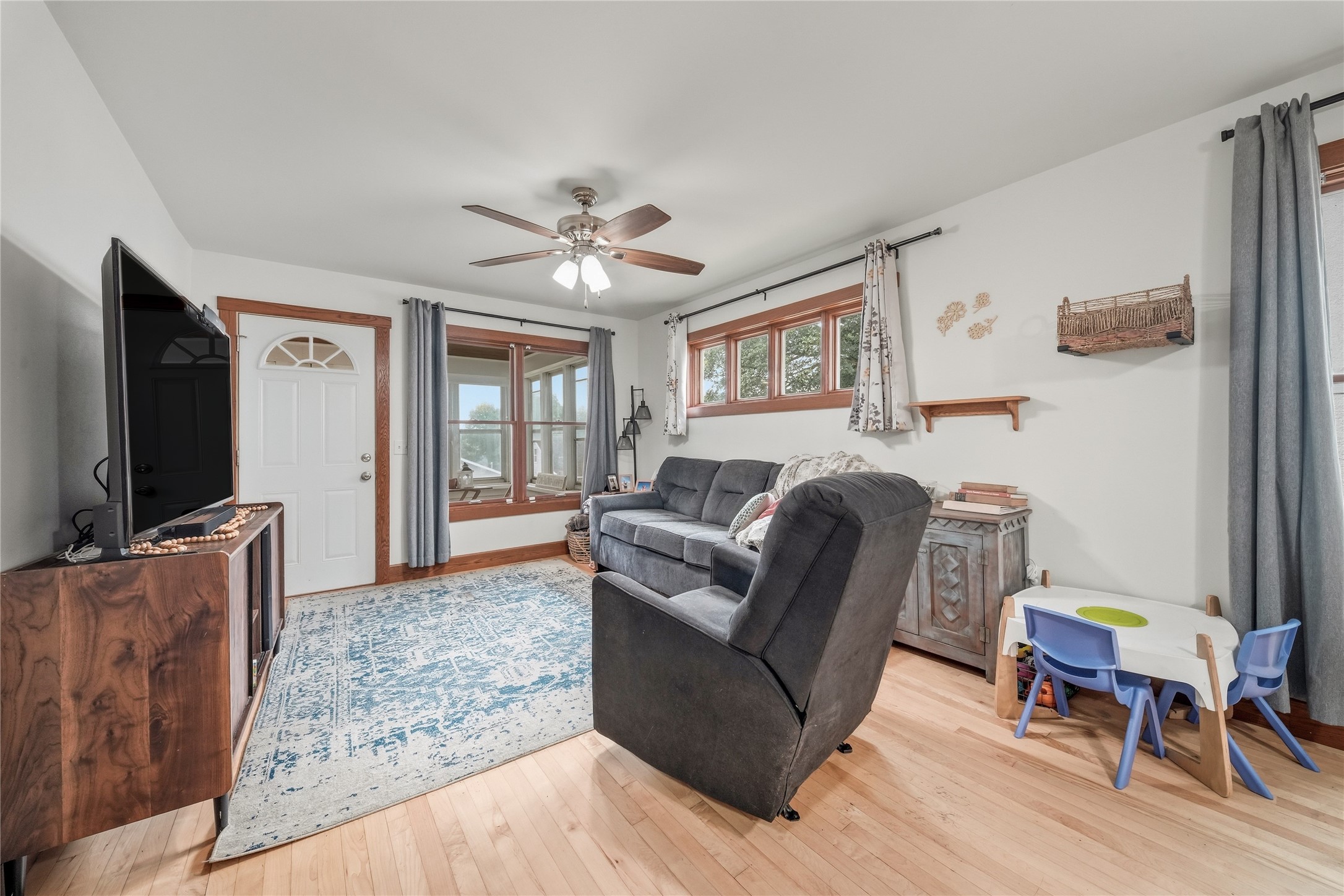 1548 Bellevue Avenue Property Photo 6