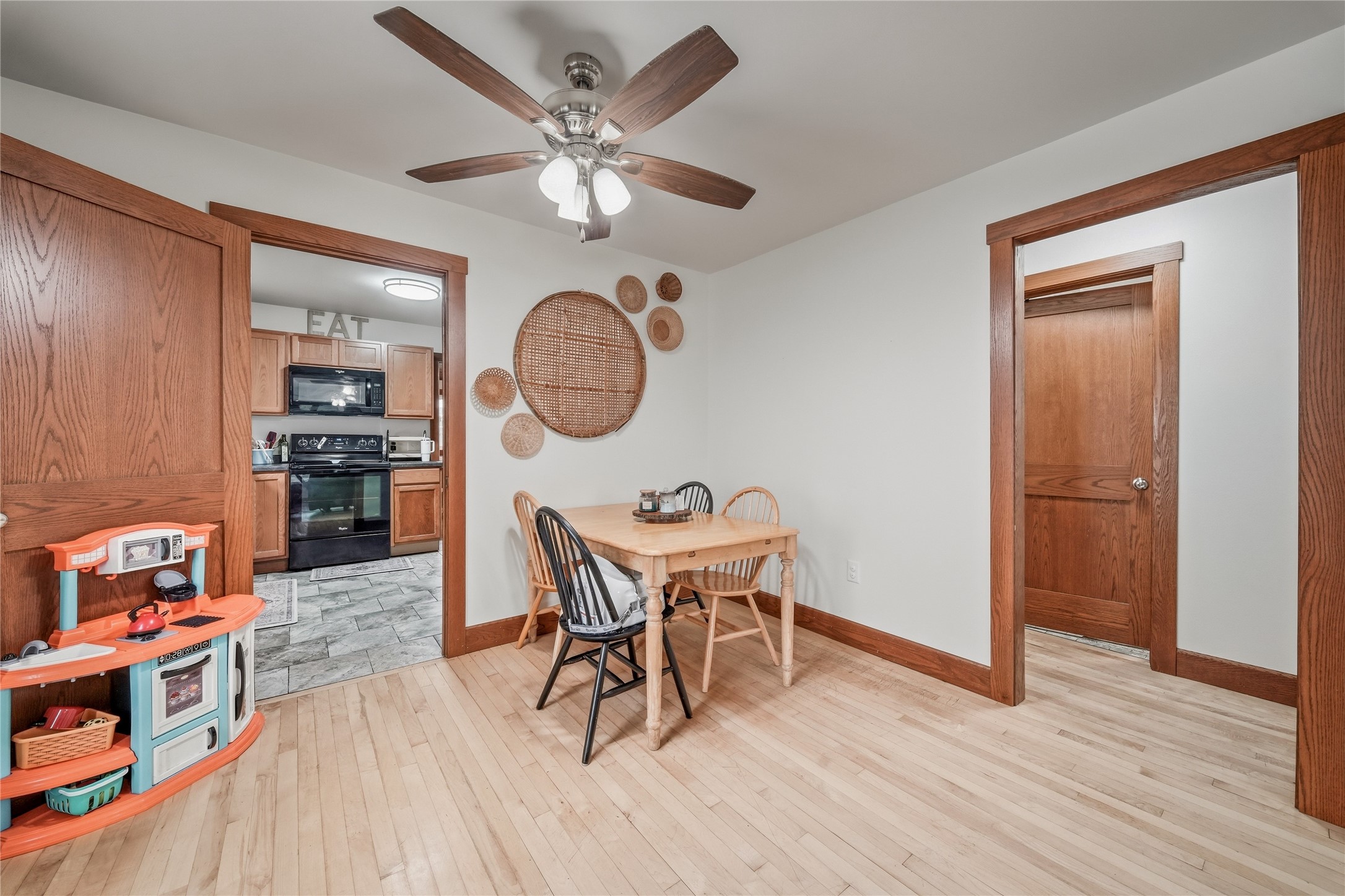 1548 Bellevue Avenue Property Photo 9