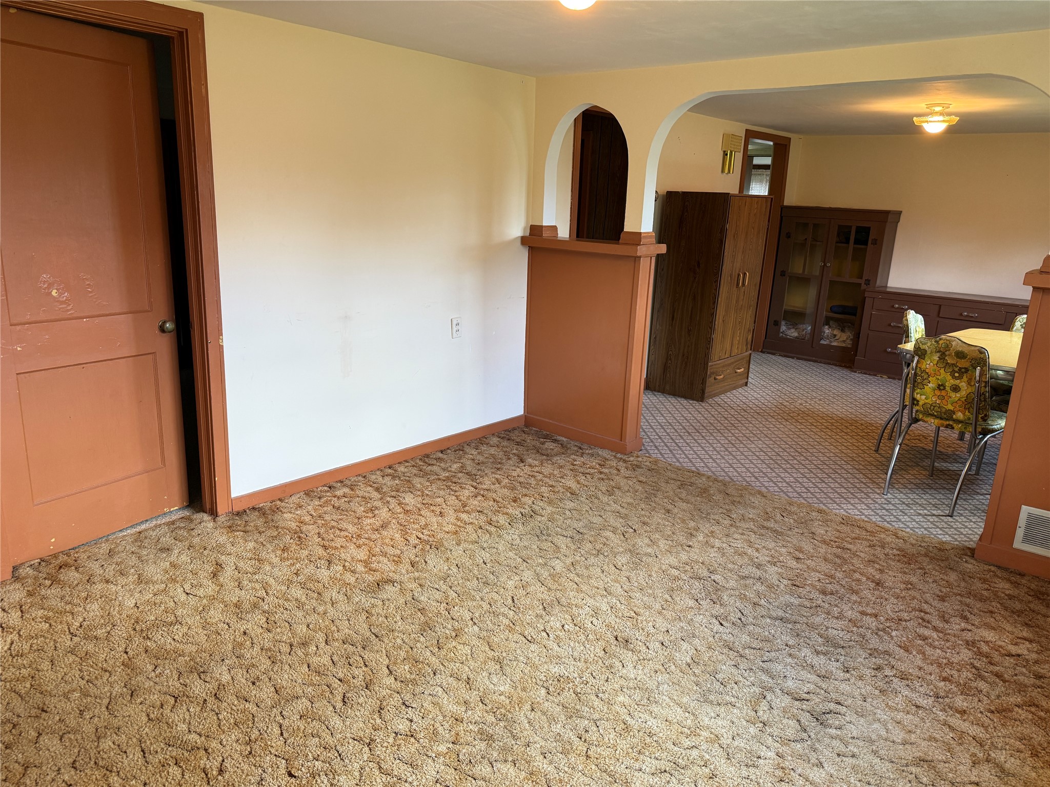 450 E Crumb Street Property Photo 8