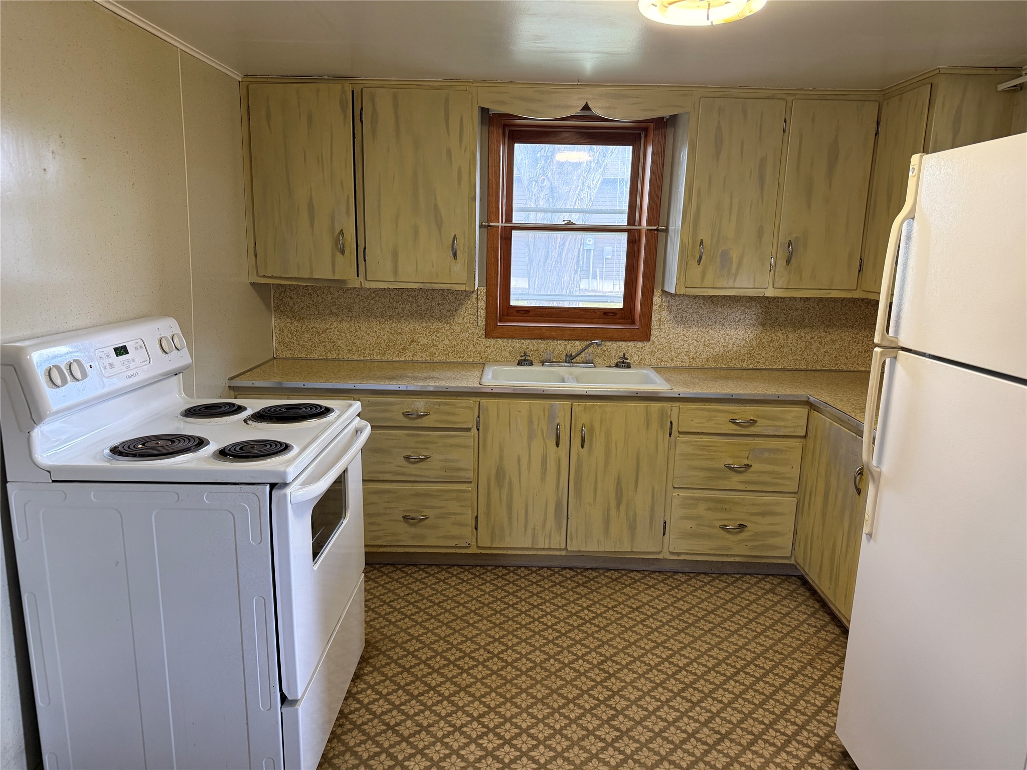 450 E Crumb Street Property Photo 11