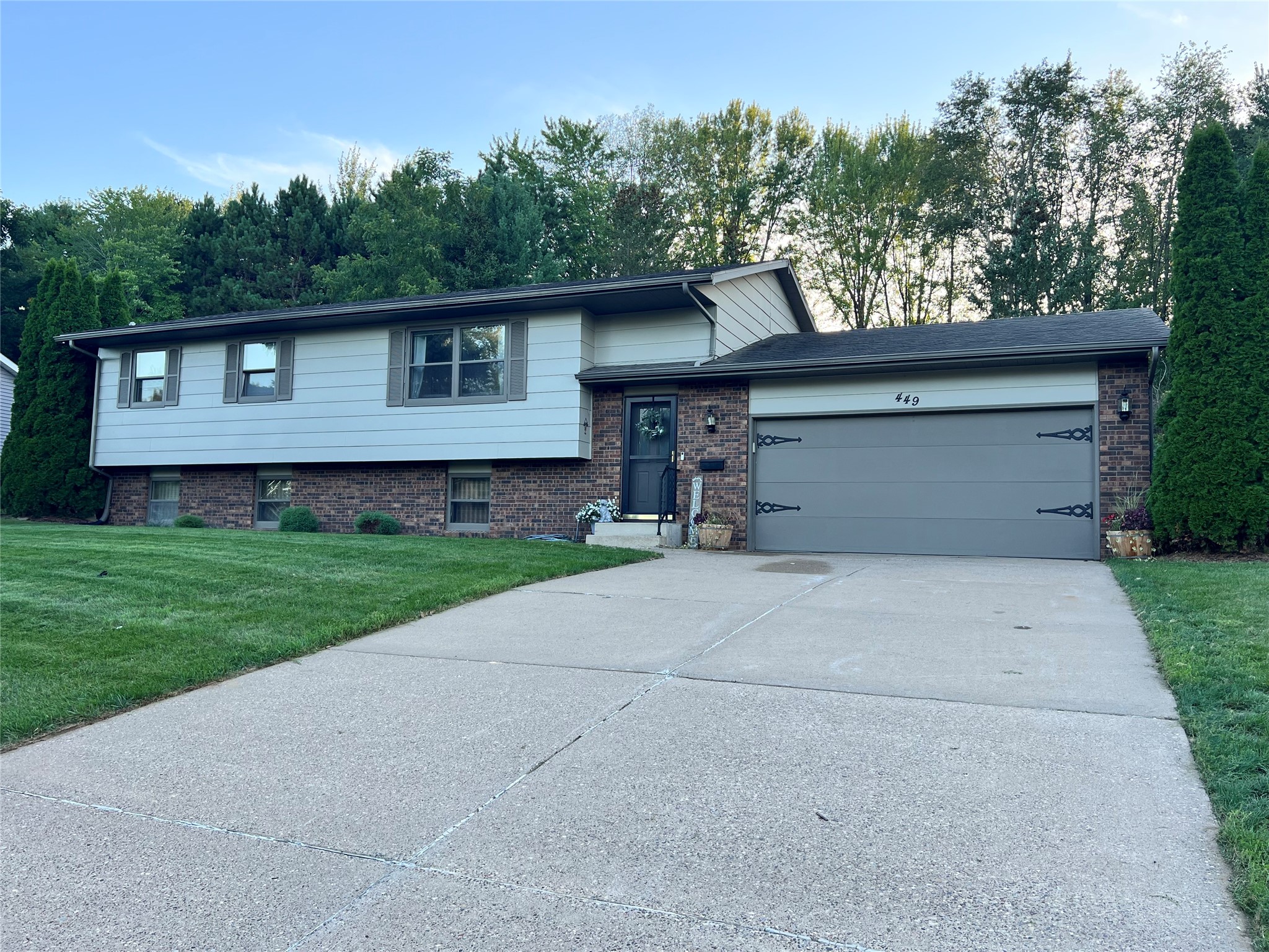 449 Komro Court Property Photo 1