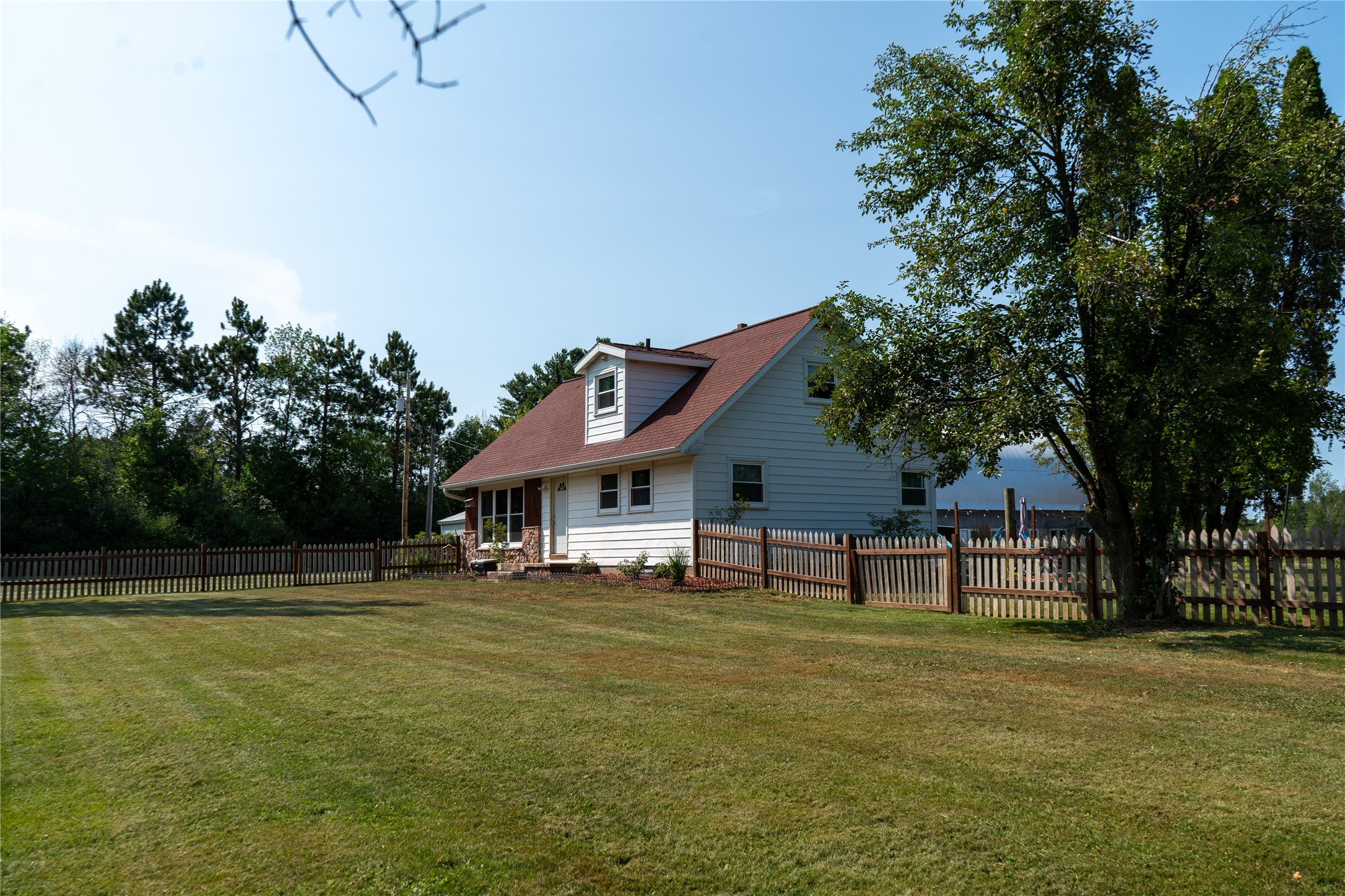 W8946 Us Highway 8 Property Photo 7