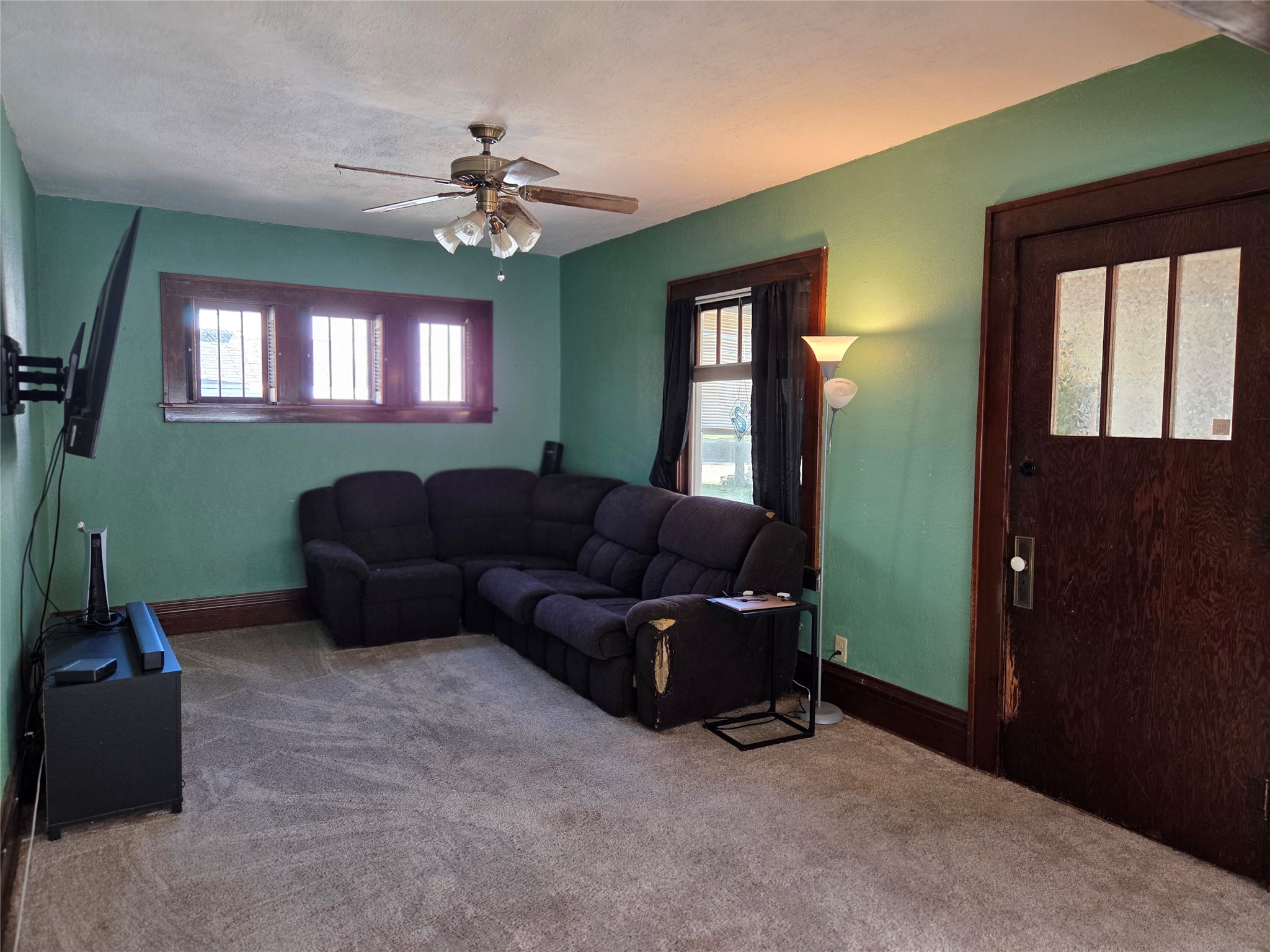 328 Maple Street Property Photo 9