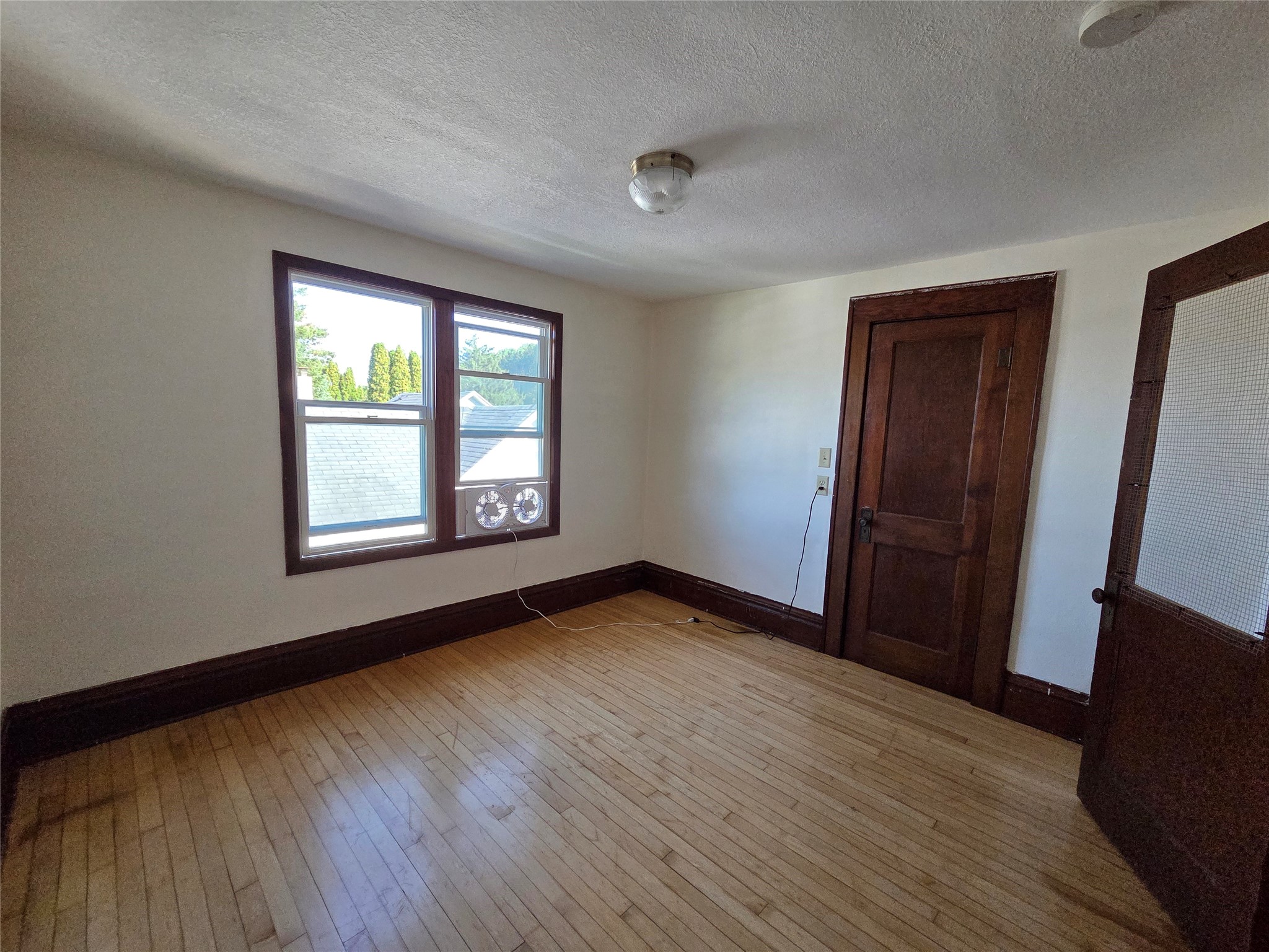 328 Maple Street Property Photo 25