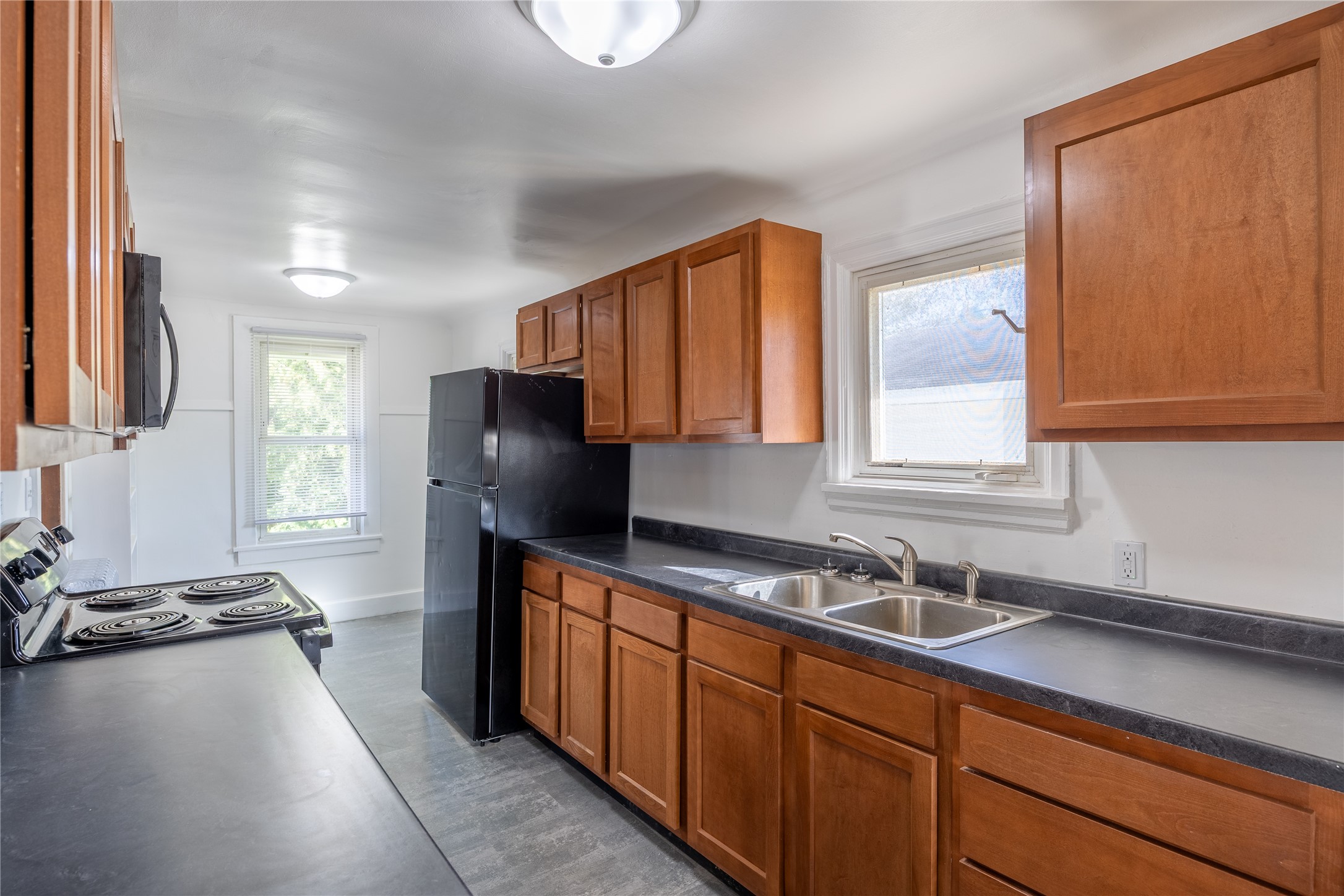 618 Miner Avenue W Property Photo 6